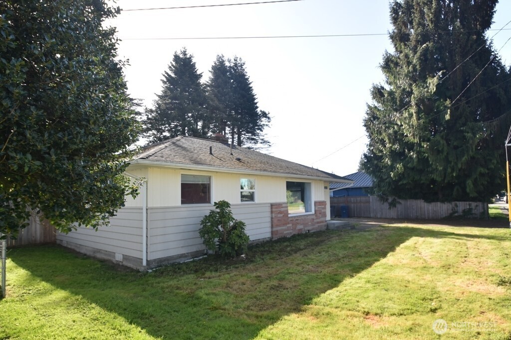 614 S Pine Street Property Photo 25