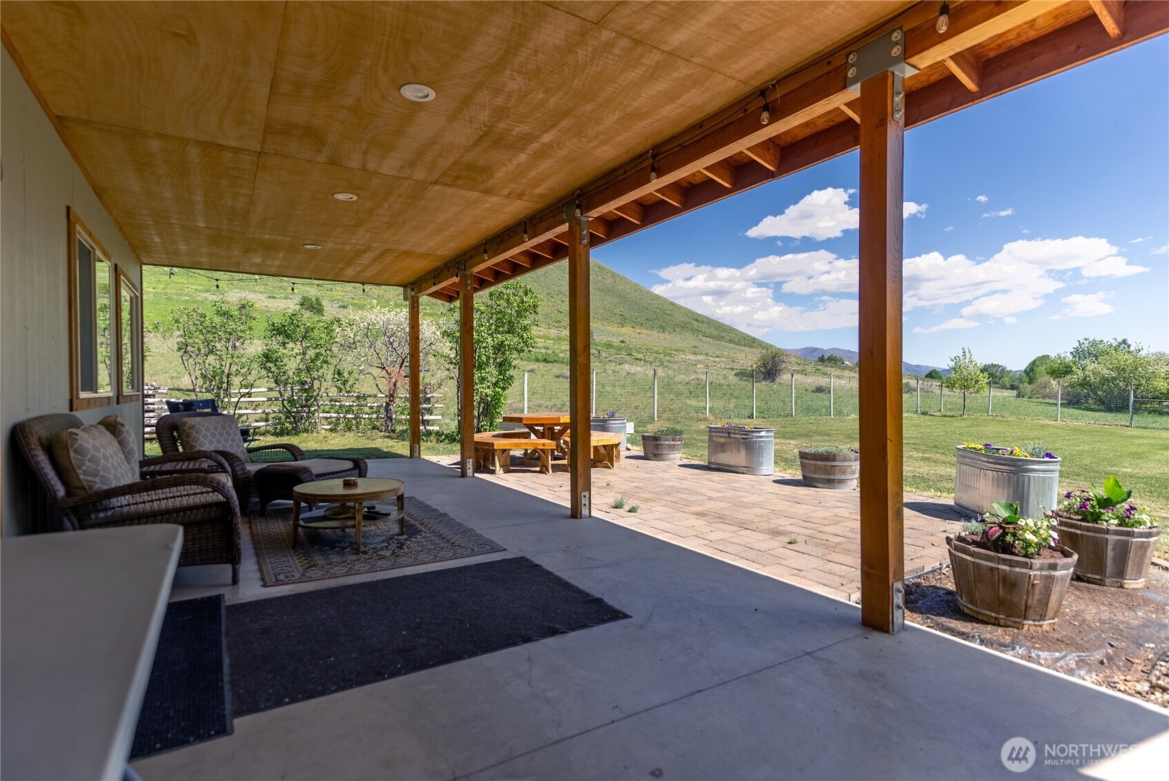 446 Rendezvous Road Property Photo 28