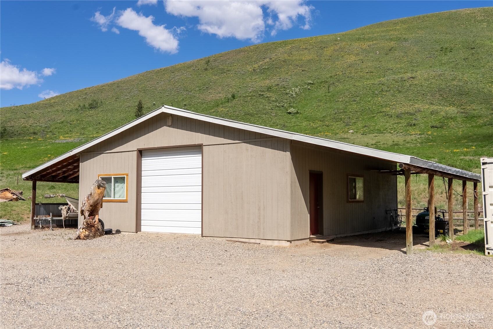 446 Rendezvous Road Property Photo 29