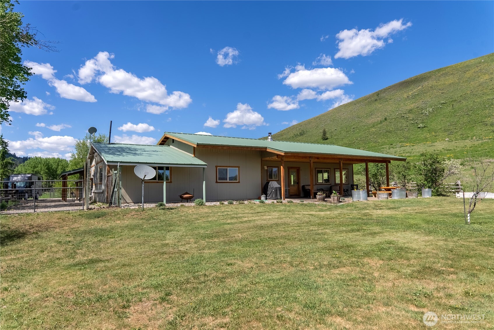 446 Rendezvous Road Property Photo 32