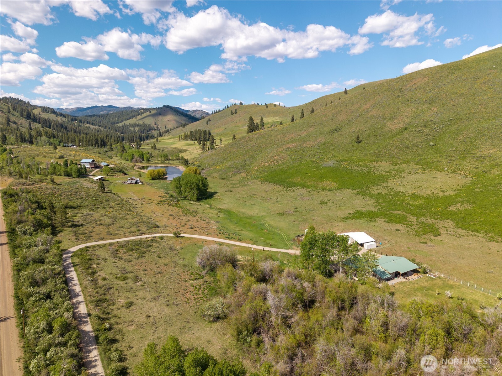 446 Rendezvous Road Property Photo 35