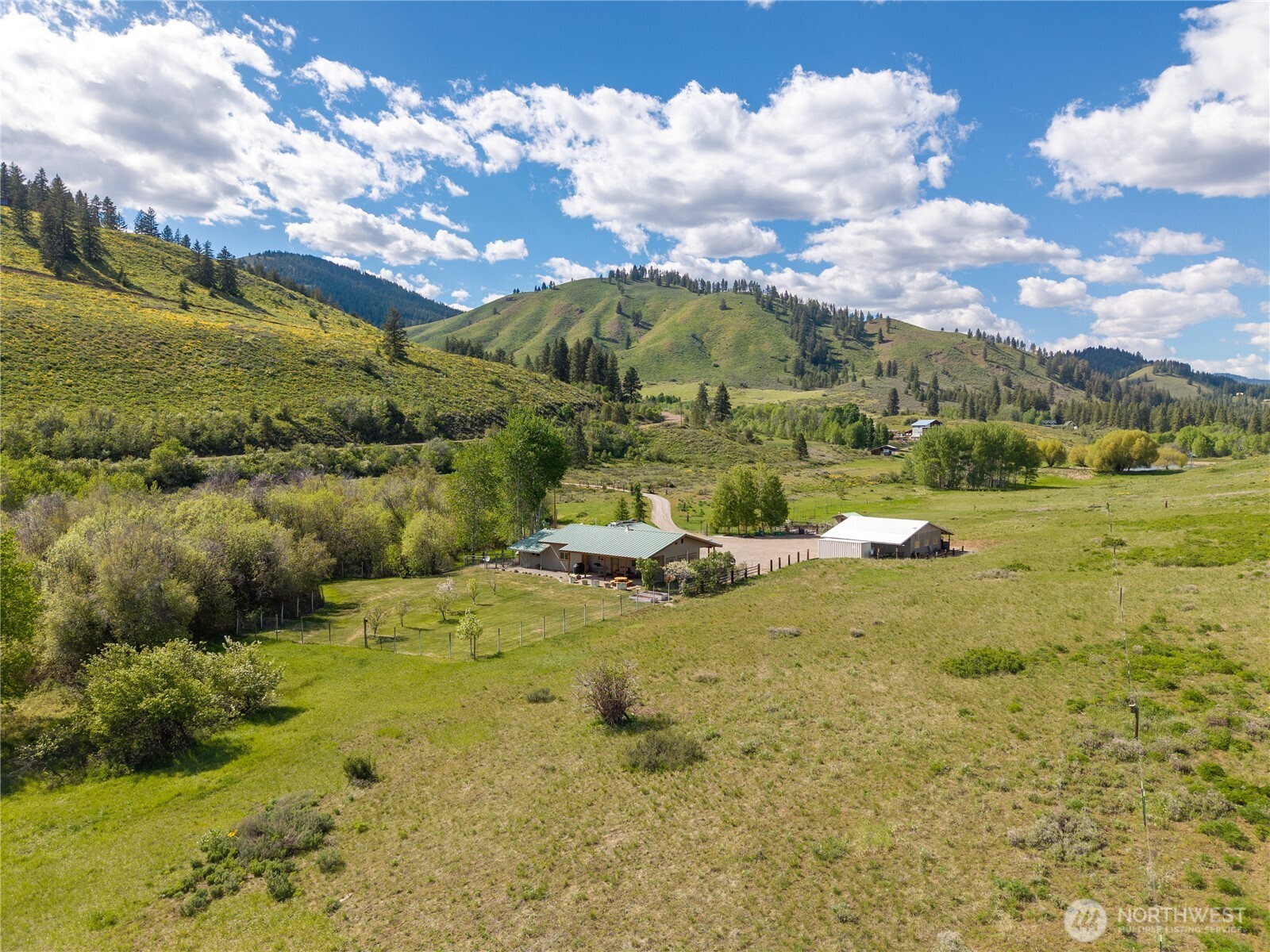 446 Rendezvous Road Property Photo 36