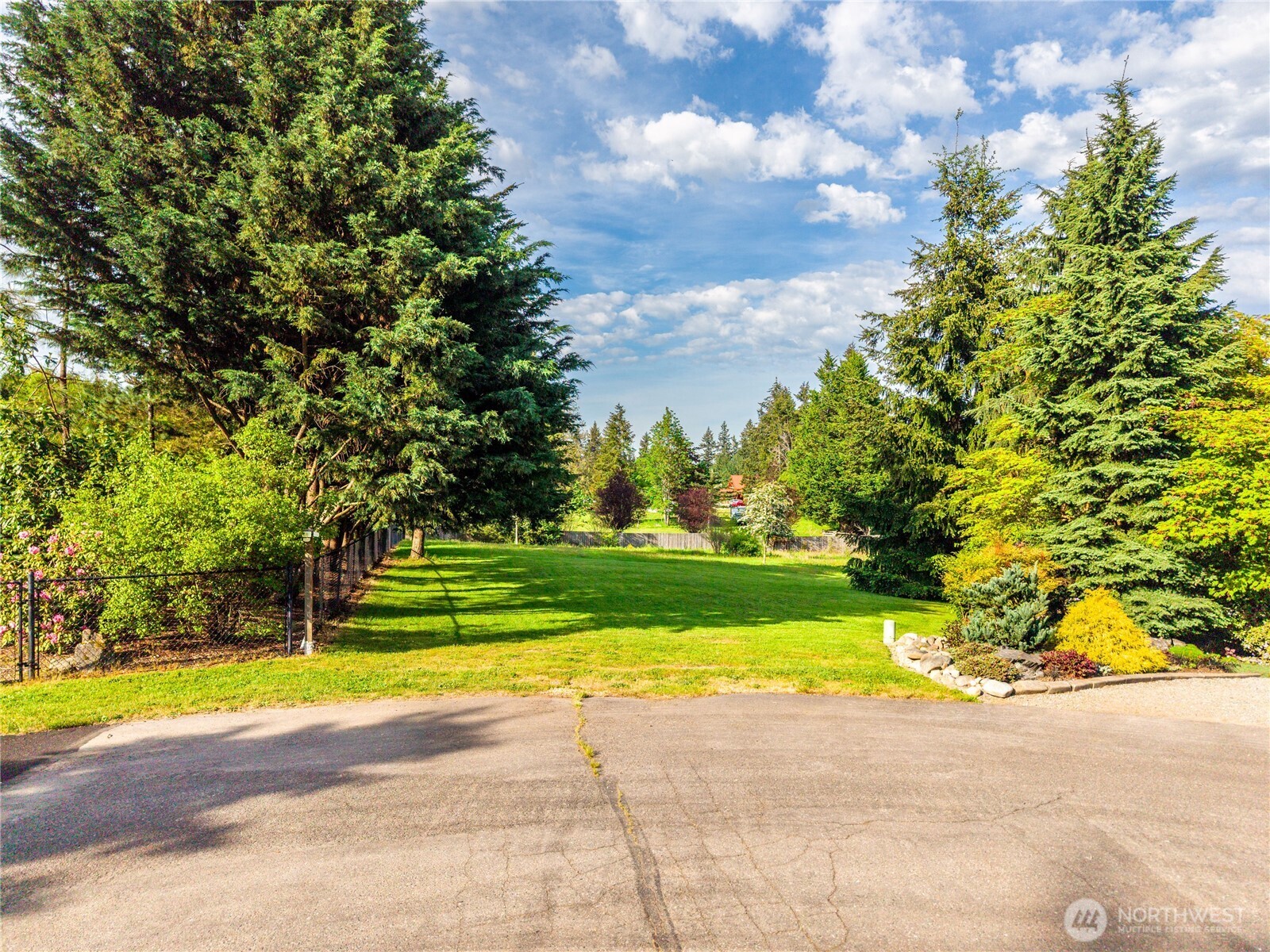 23421 Rim Road Property Photo 12