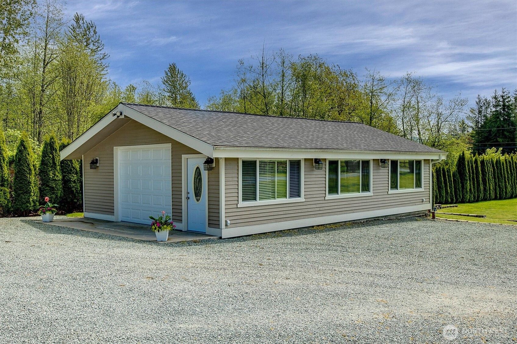 14214 Woods Lake Road Property Photo 3