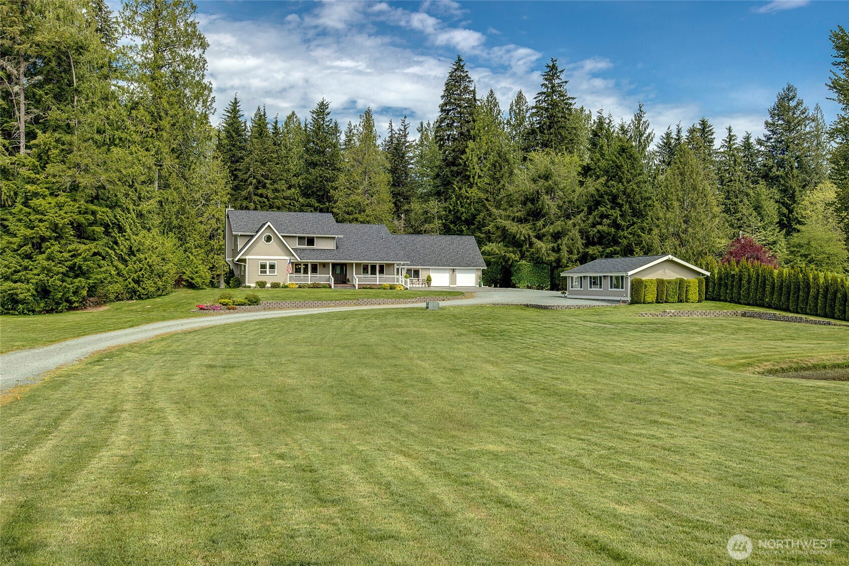 14214 Woods Lake Road Property Photo 5