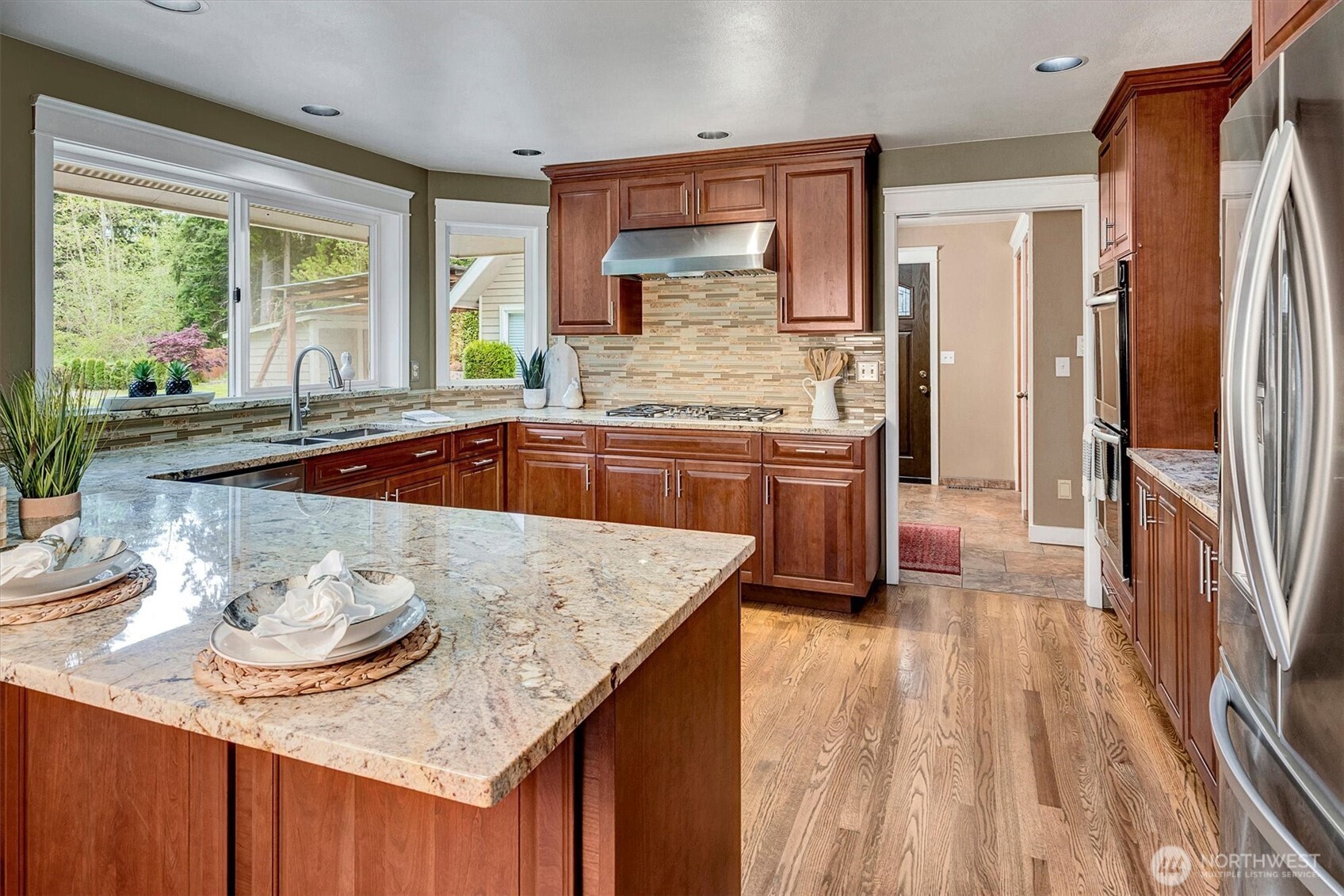 14214 Woods Lake Road Property Photo 9