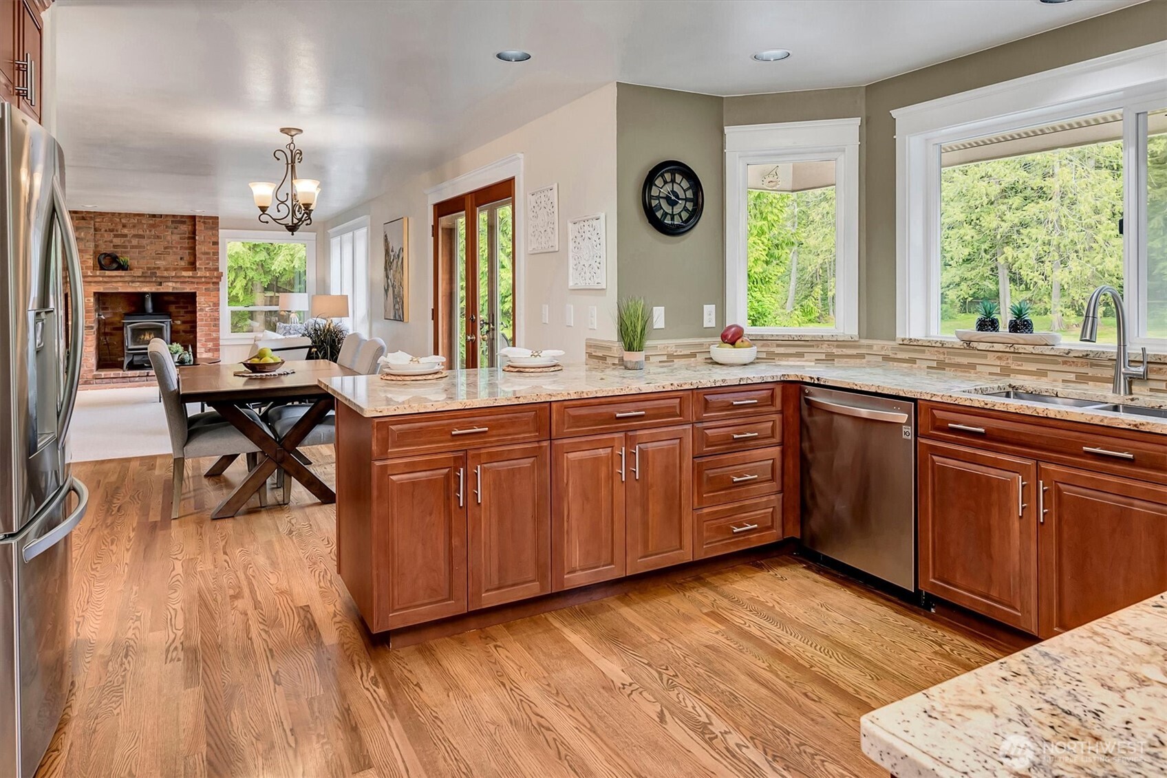 14214 Woods Lake Road Property Photo 11