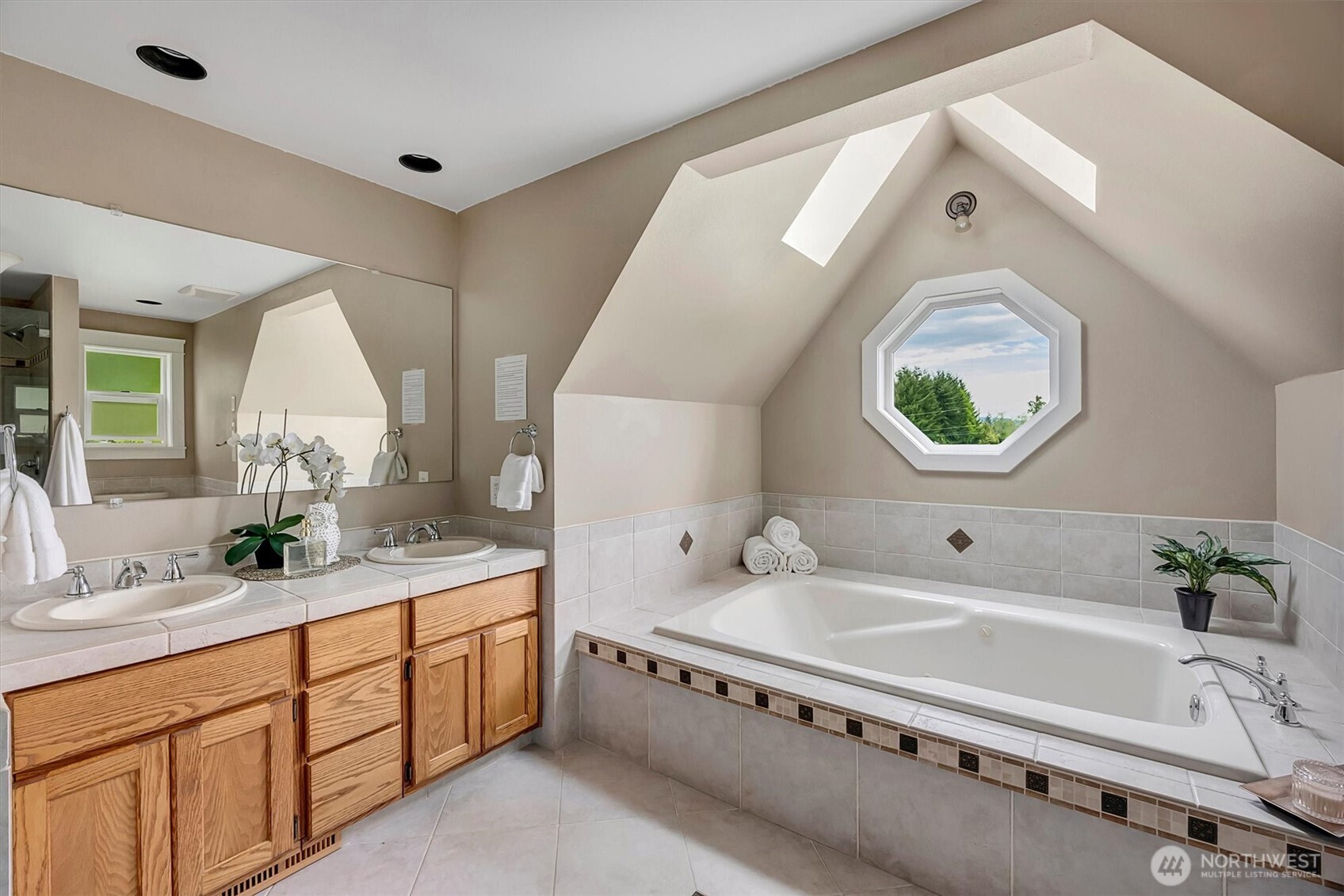 14214 Woods Lake Road Property Photo 22