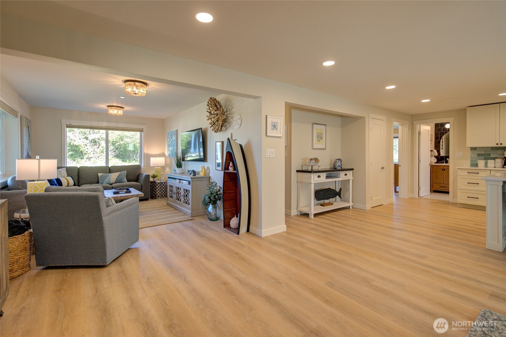 1042 Point Brown Avenue A & B Property Photo 25