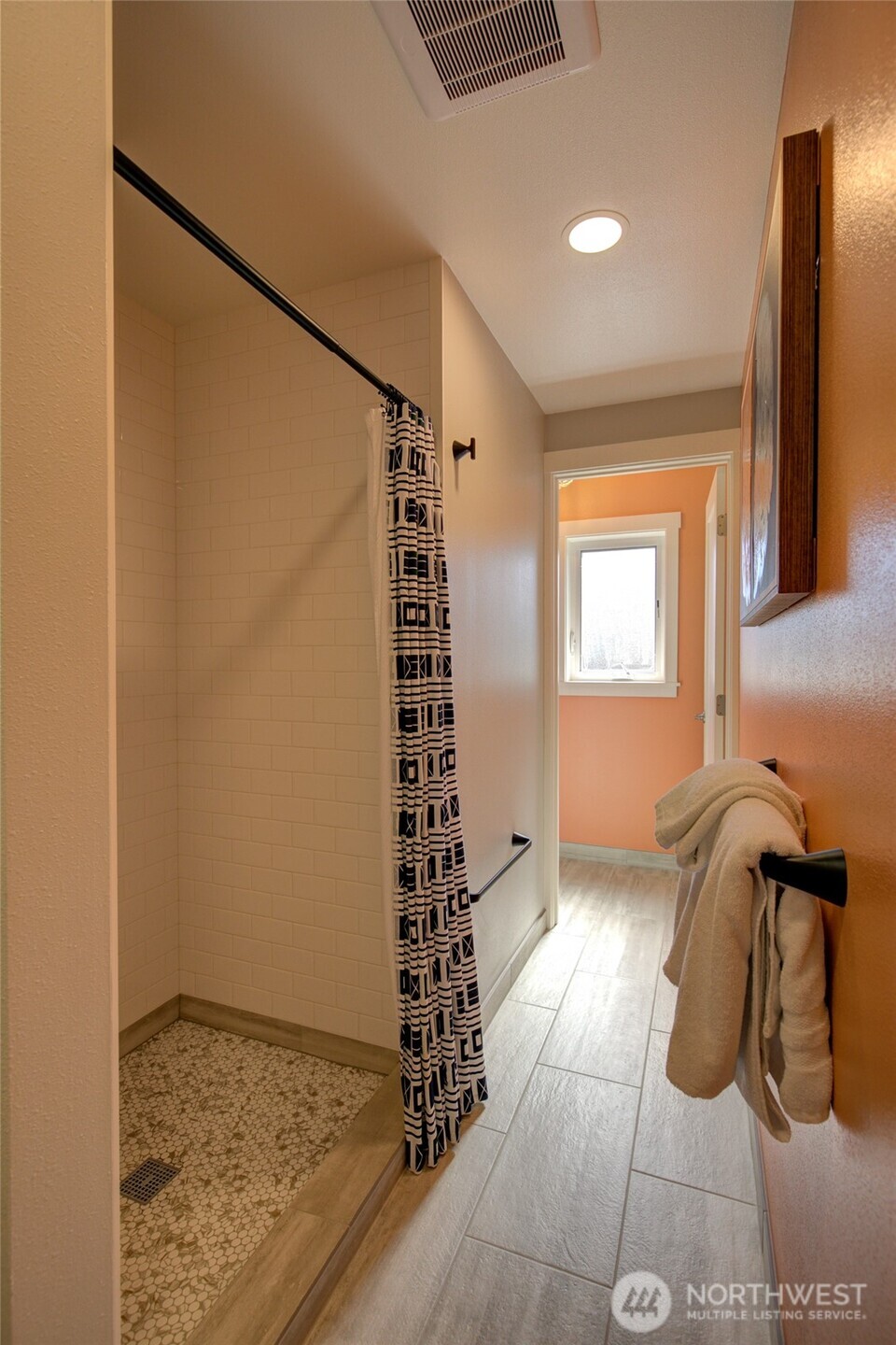 1042 Point Brown Avenue A & B Property Photo 32