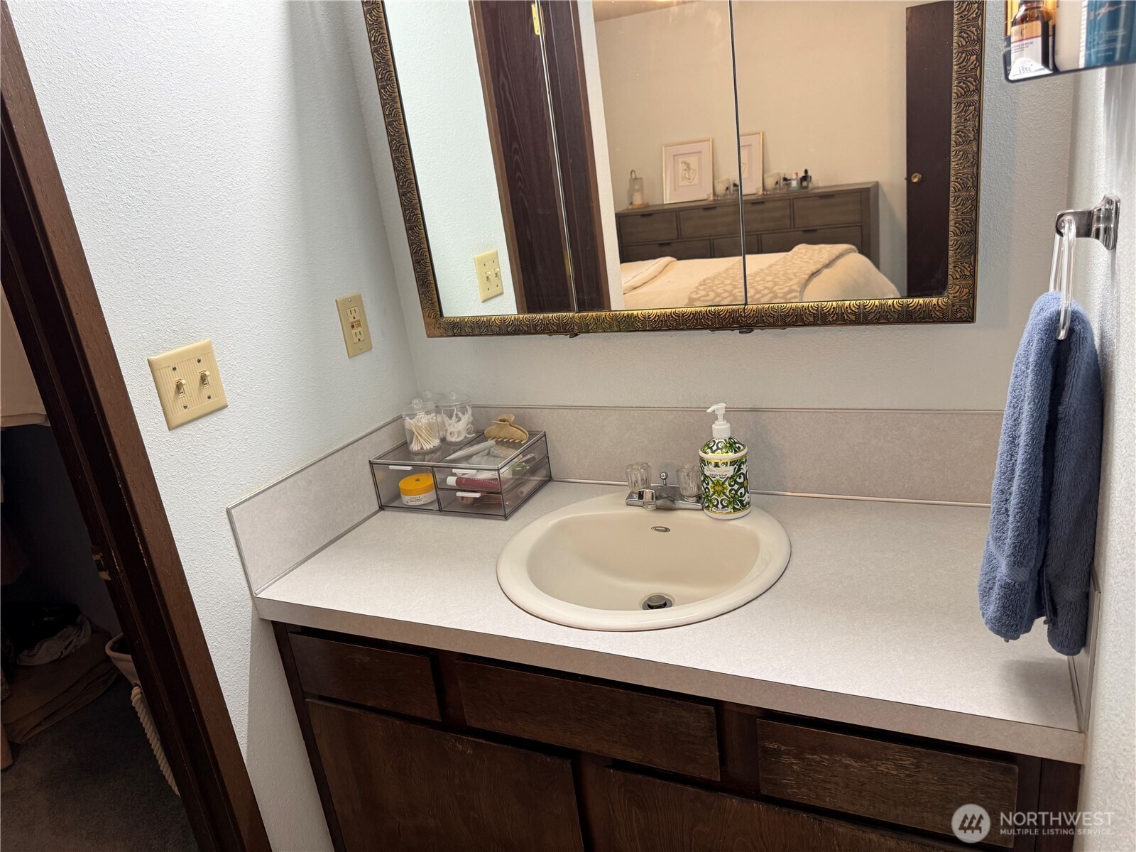908 S 6th Property Photo 14