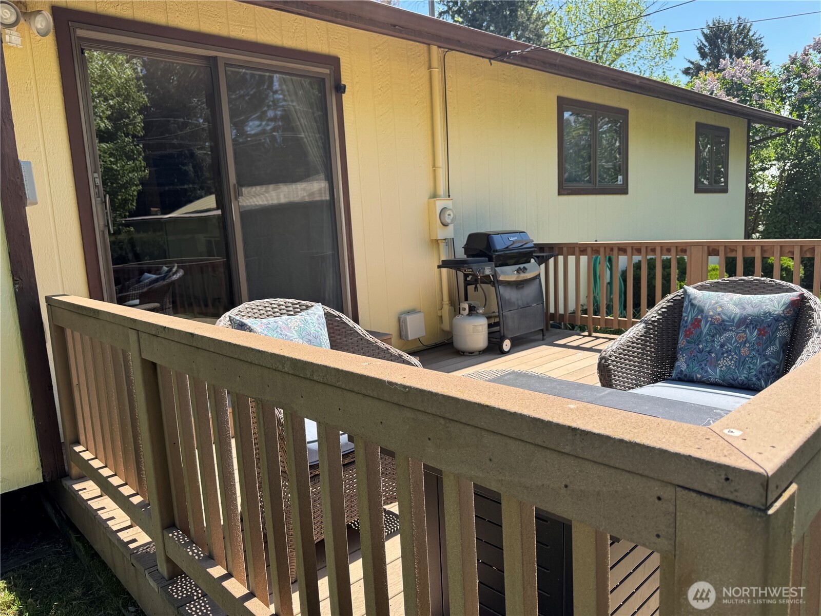 908 S 6th Property Photo 25