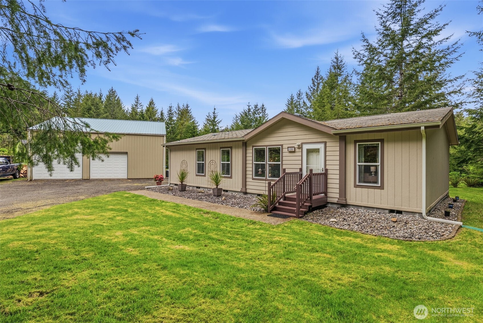 1047 Beaver Creek Road Property Photo 4