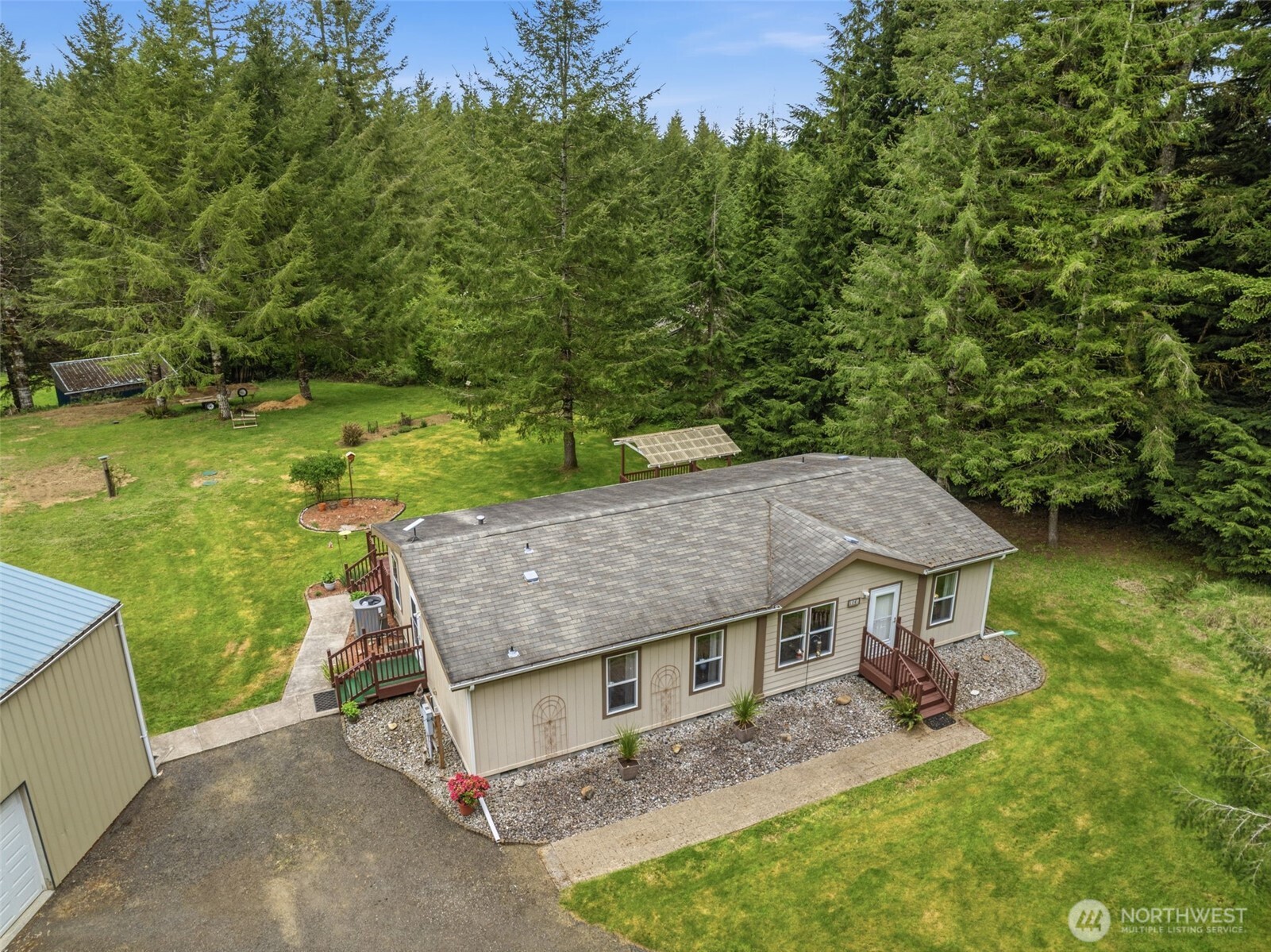 1047 Beaver Creek Road Property Photo 32