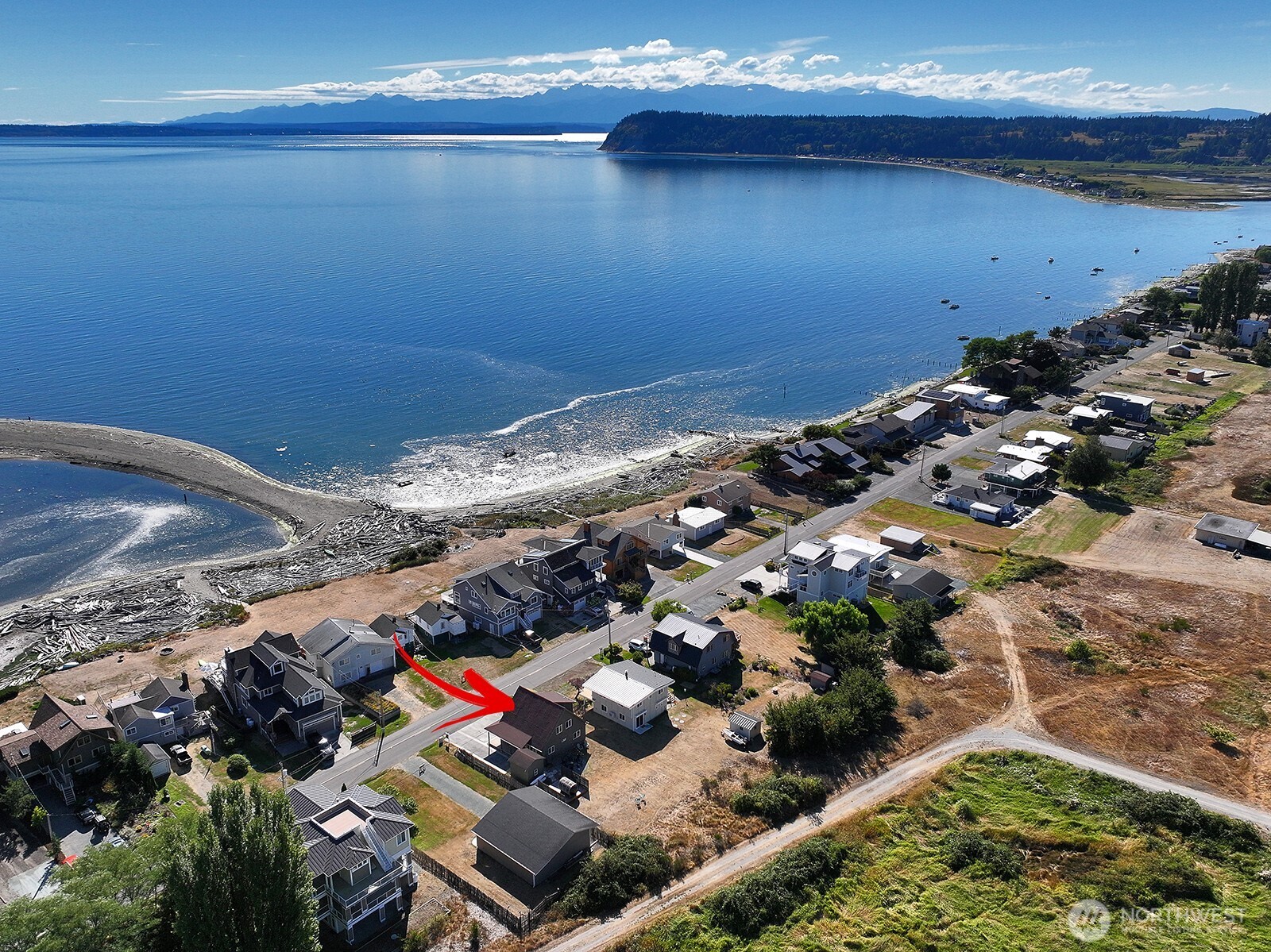 2633 Sunlight Beach Road Property Photo 3