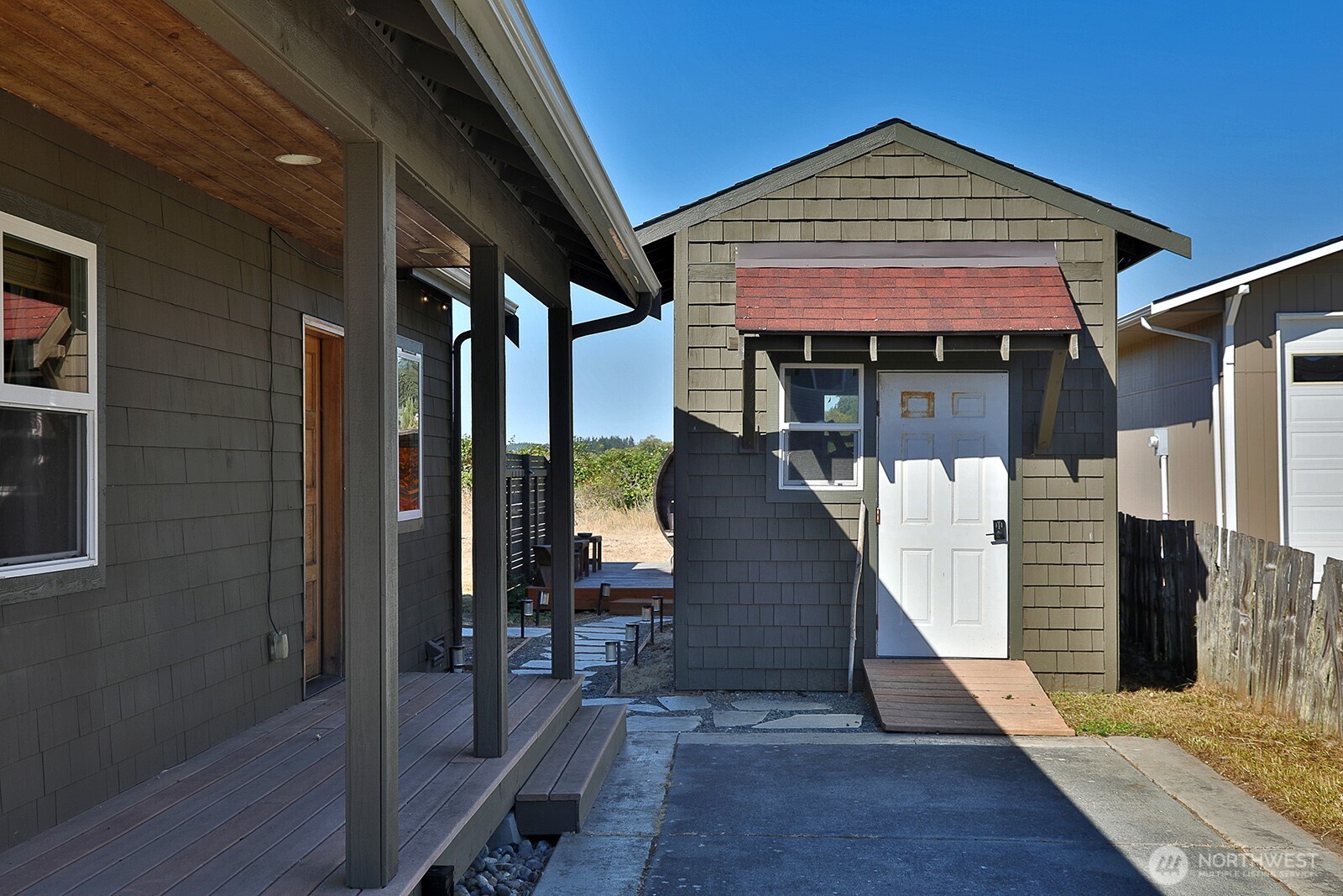 2633 Sunlight Beach Road Property Photo 5