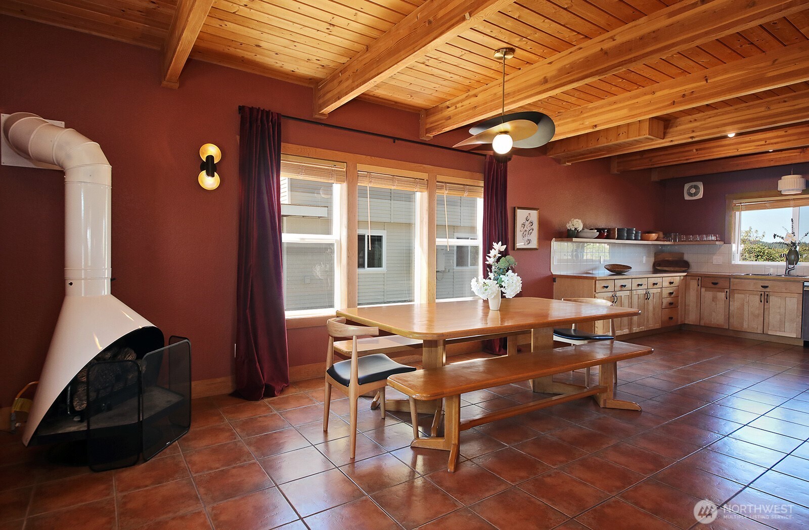 2633 Sunlight Beach Road Property Photo 12