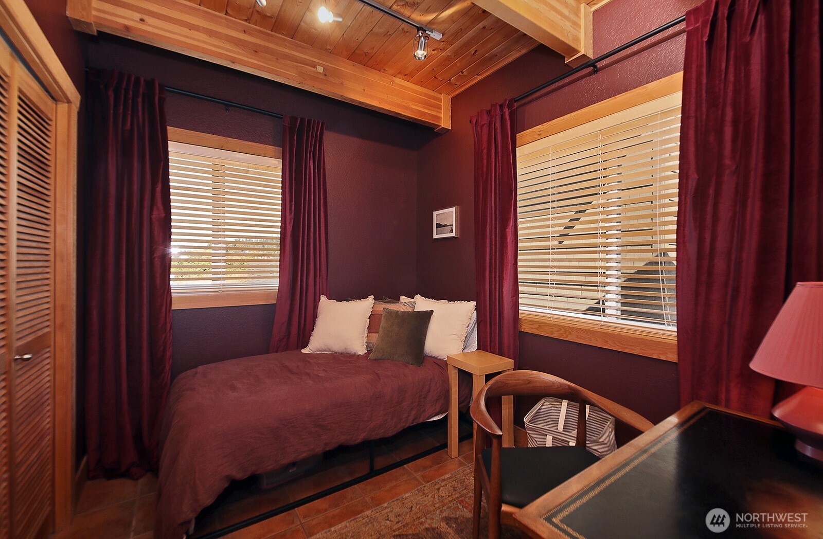 2633 Sunlight Beach Road Property Photo 16