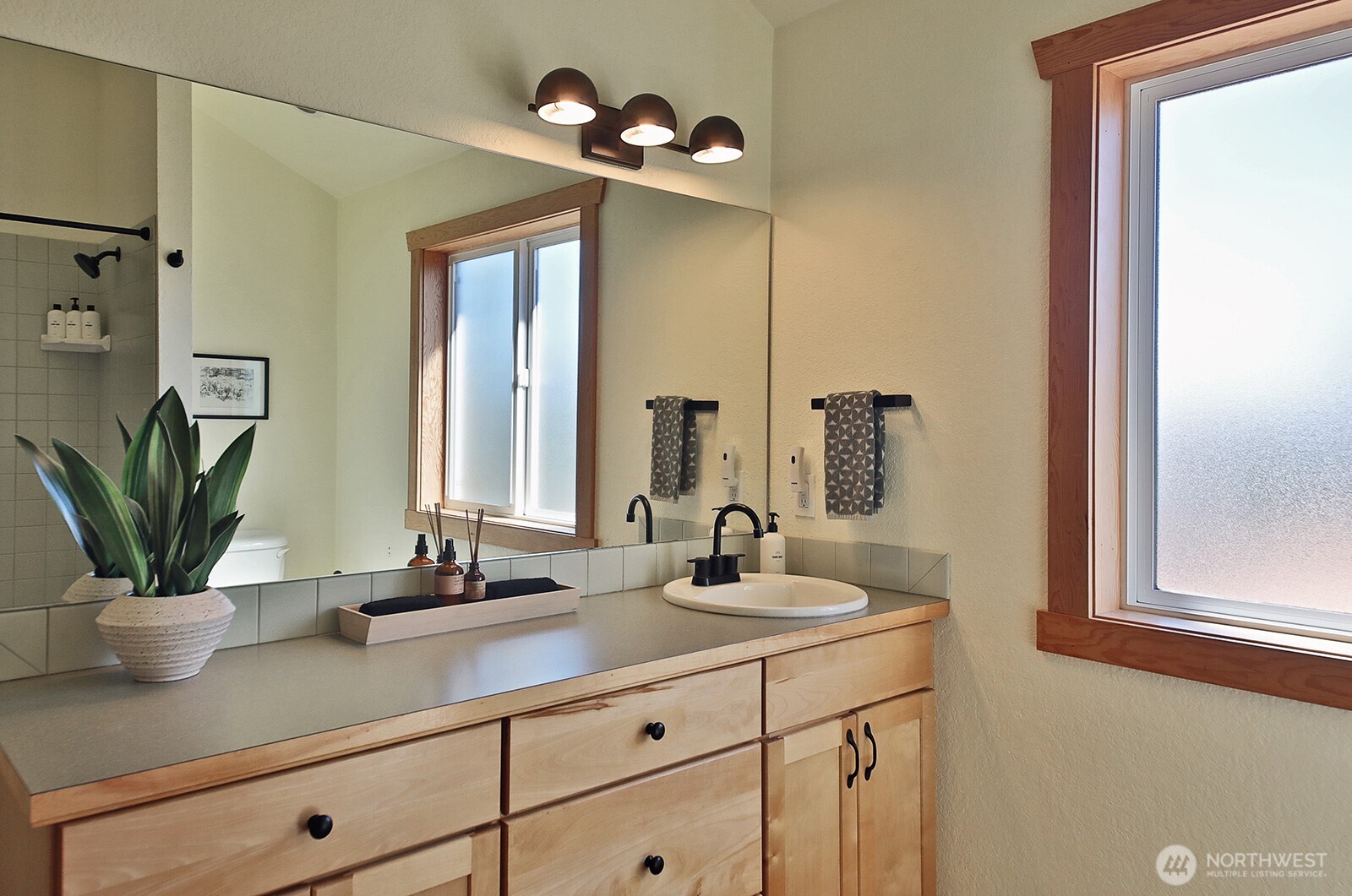 2633 Sunlight Beach Road Property Photo 26