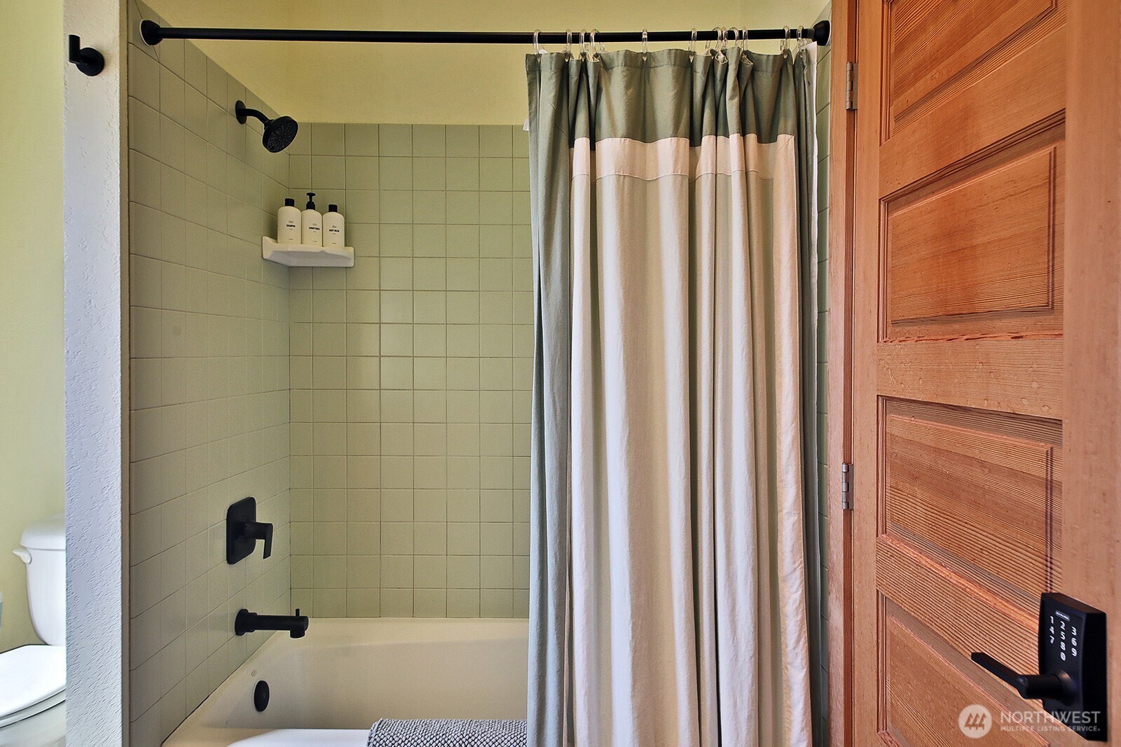 2633 Sunlight Beach Road Property Photo 28