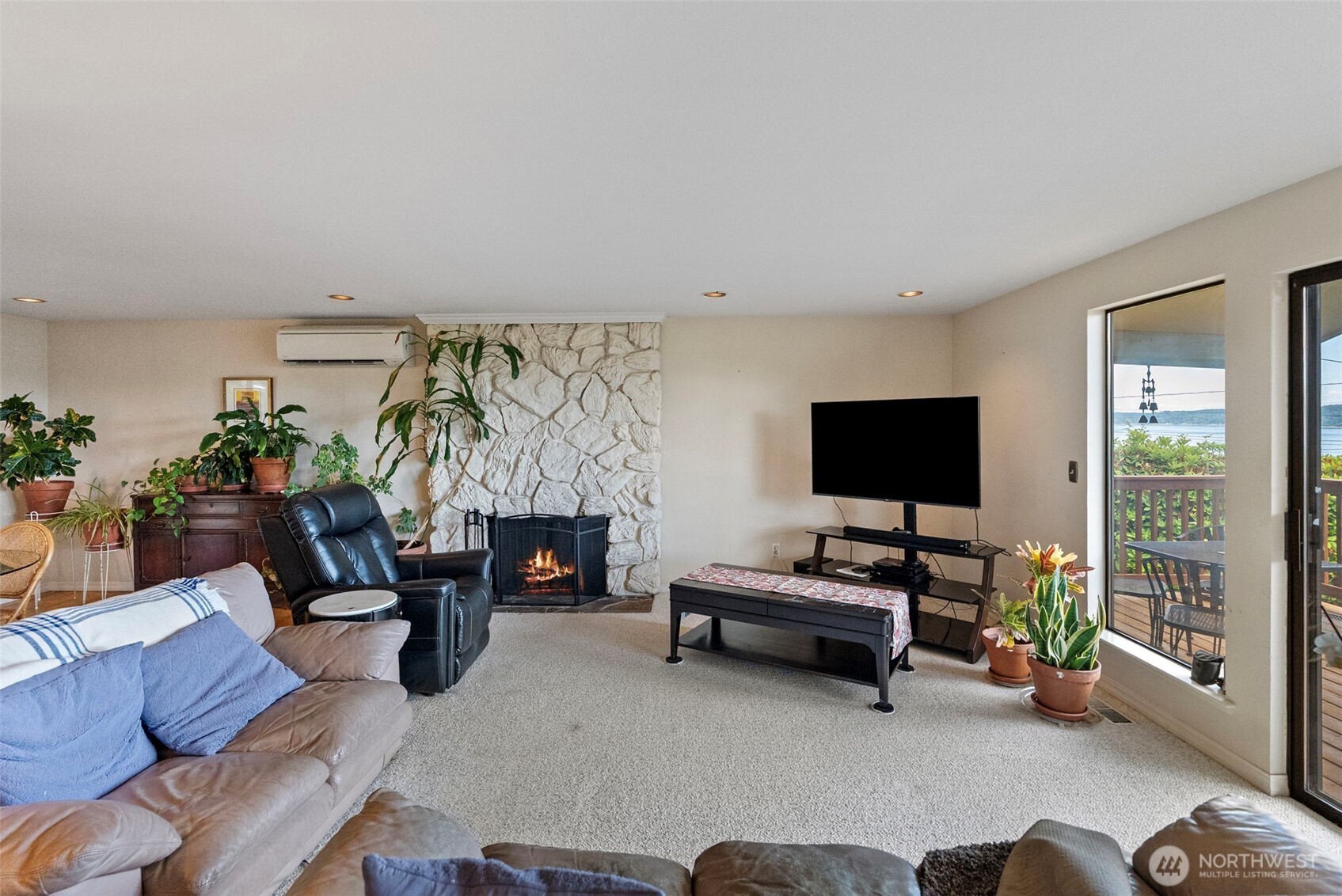 6802 Rainier Avenue Property Photo 6