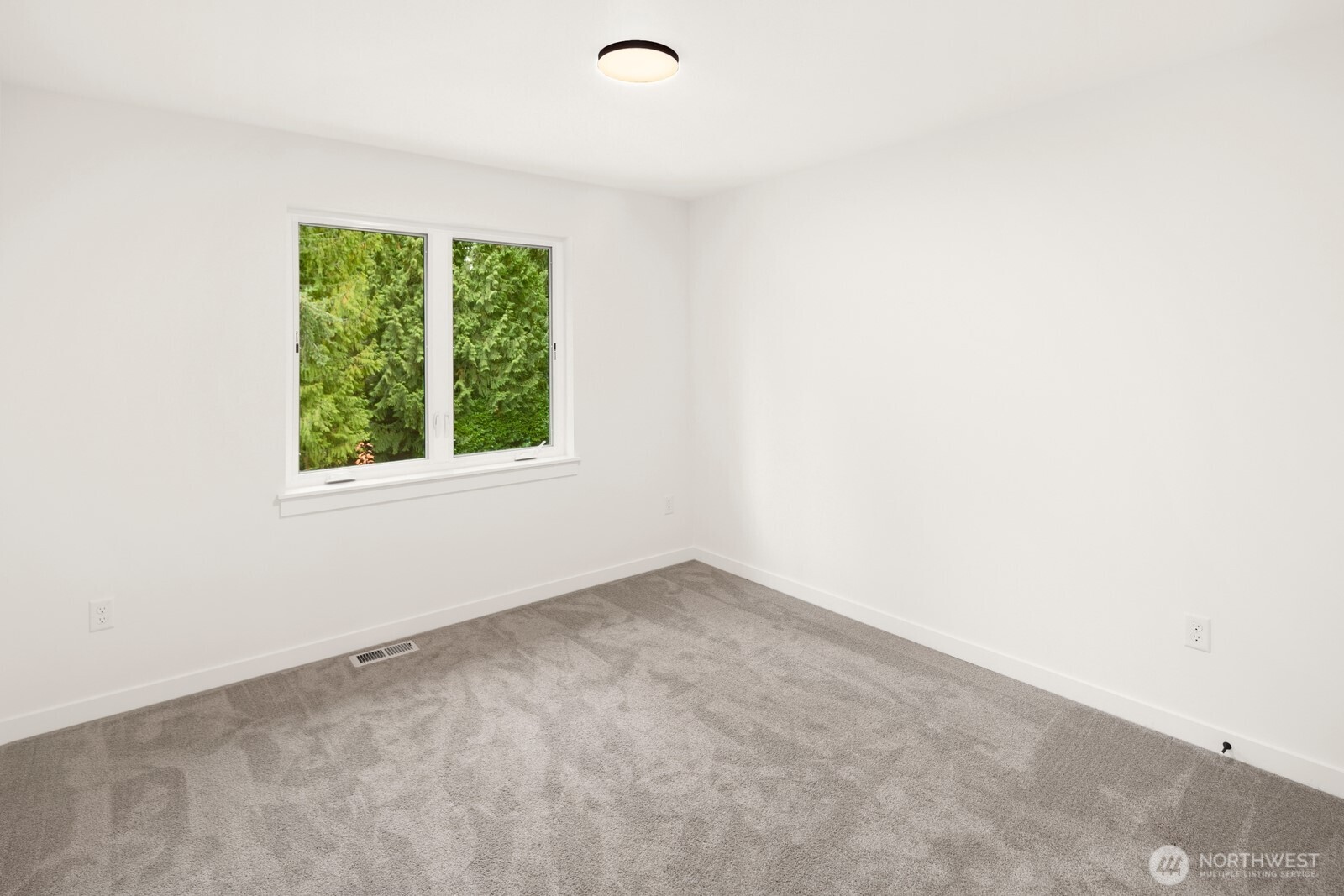 13710 42nd Avenue Property Photo 17