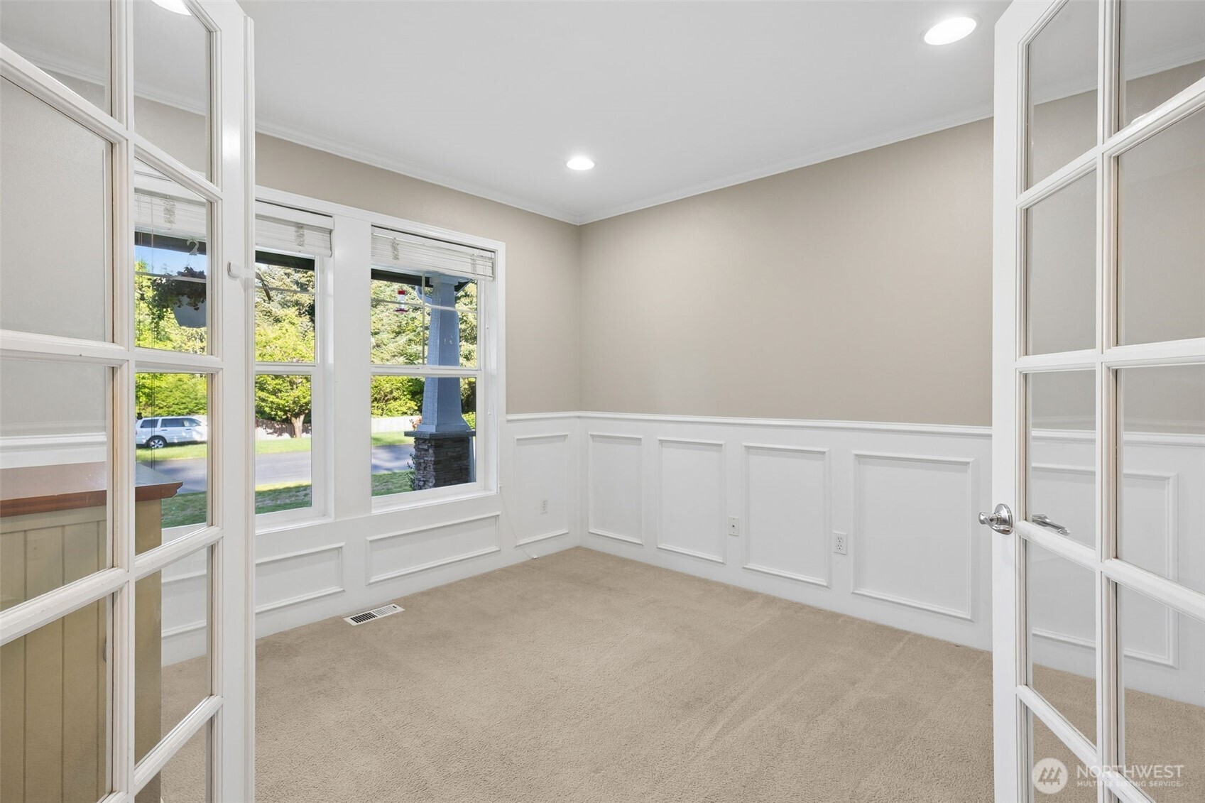 19010 5th Street Property Photo 8