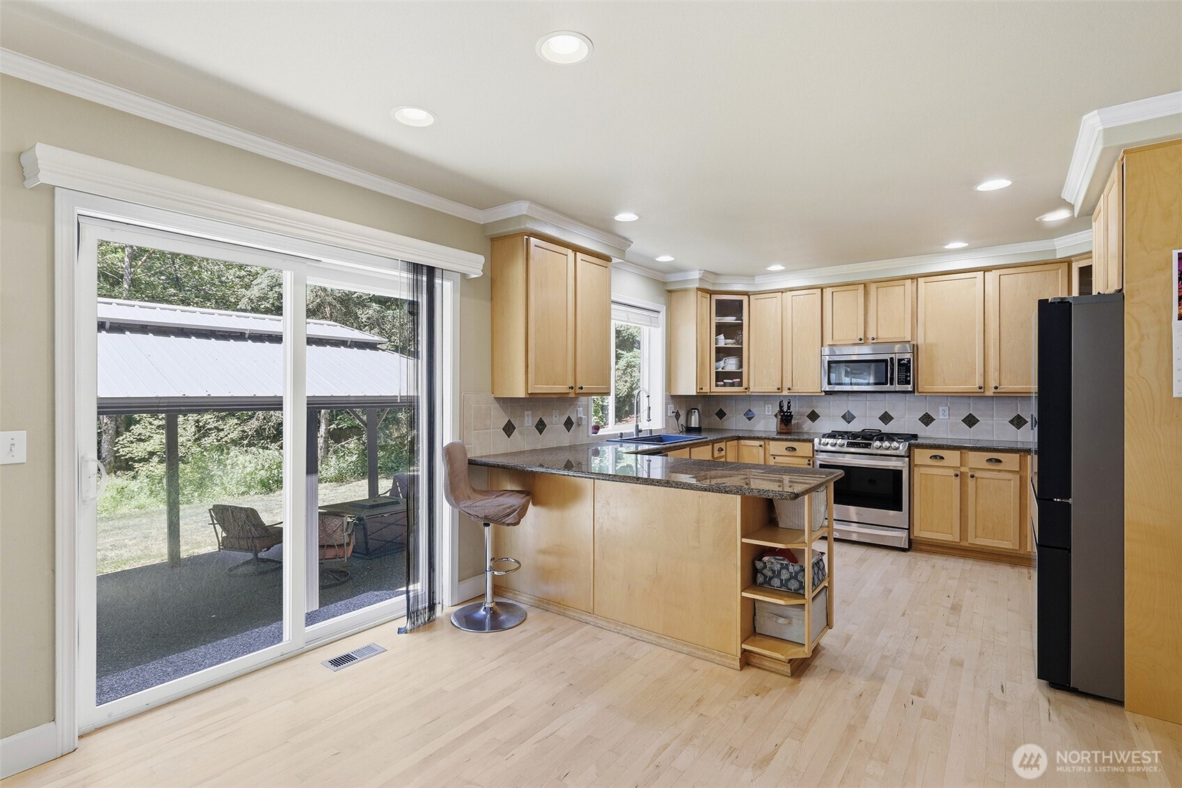 19010 5th Street Property Photo 14