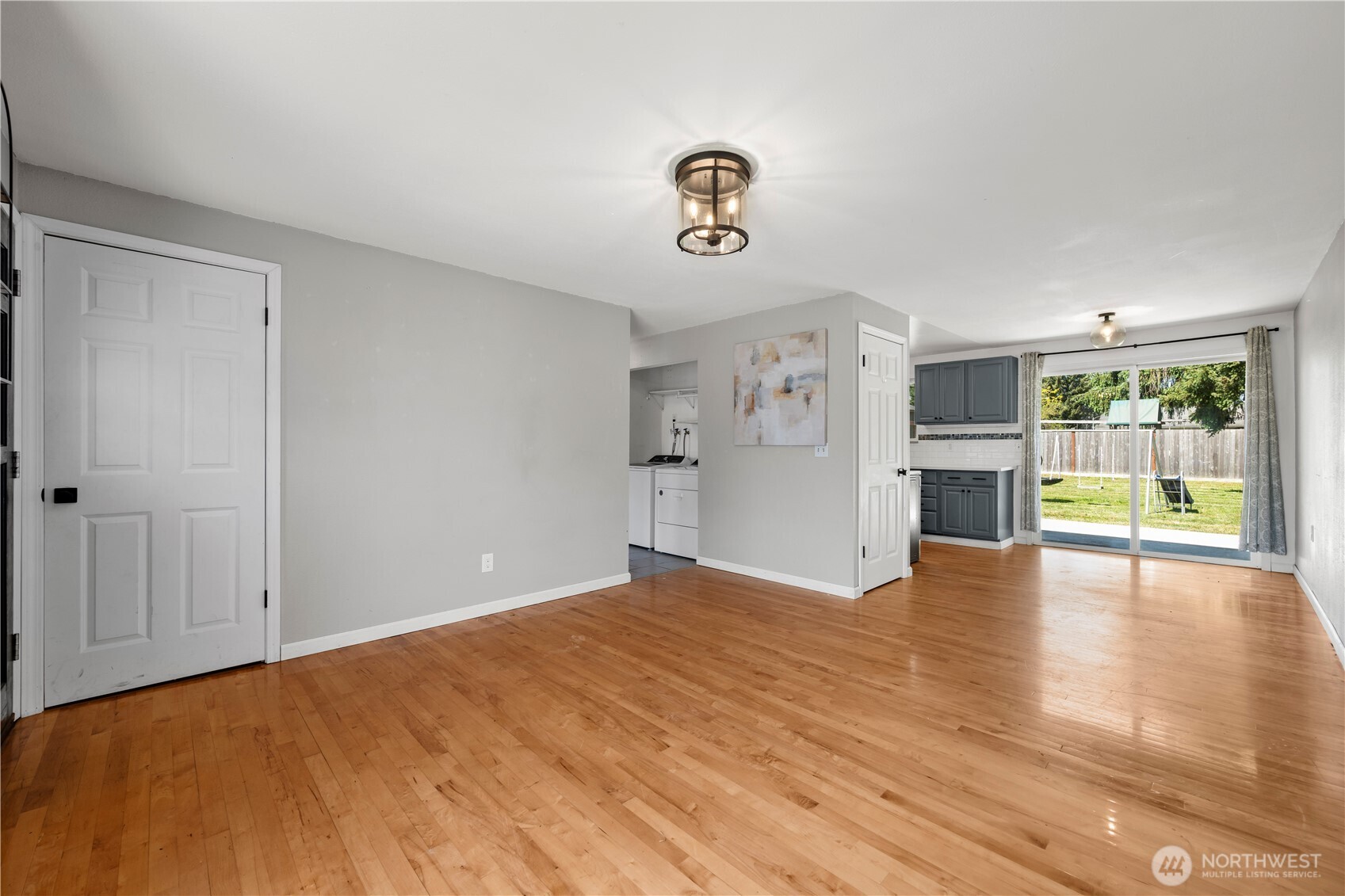 2115 140th Place Property Photo 7