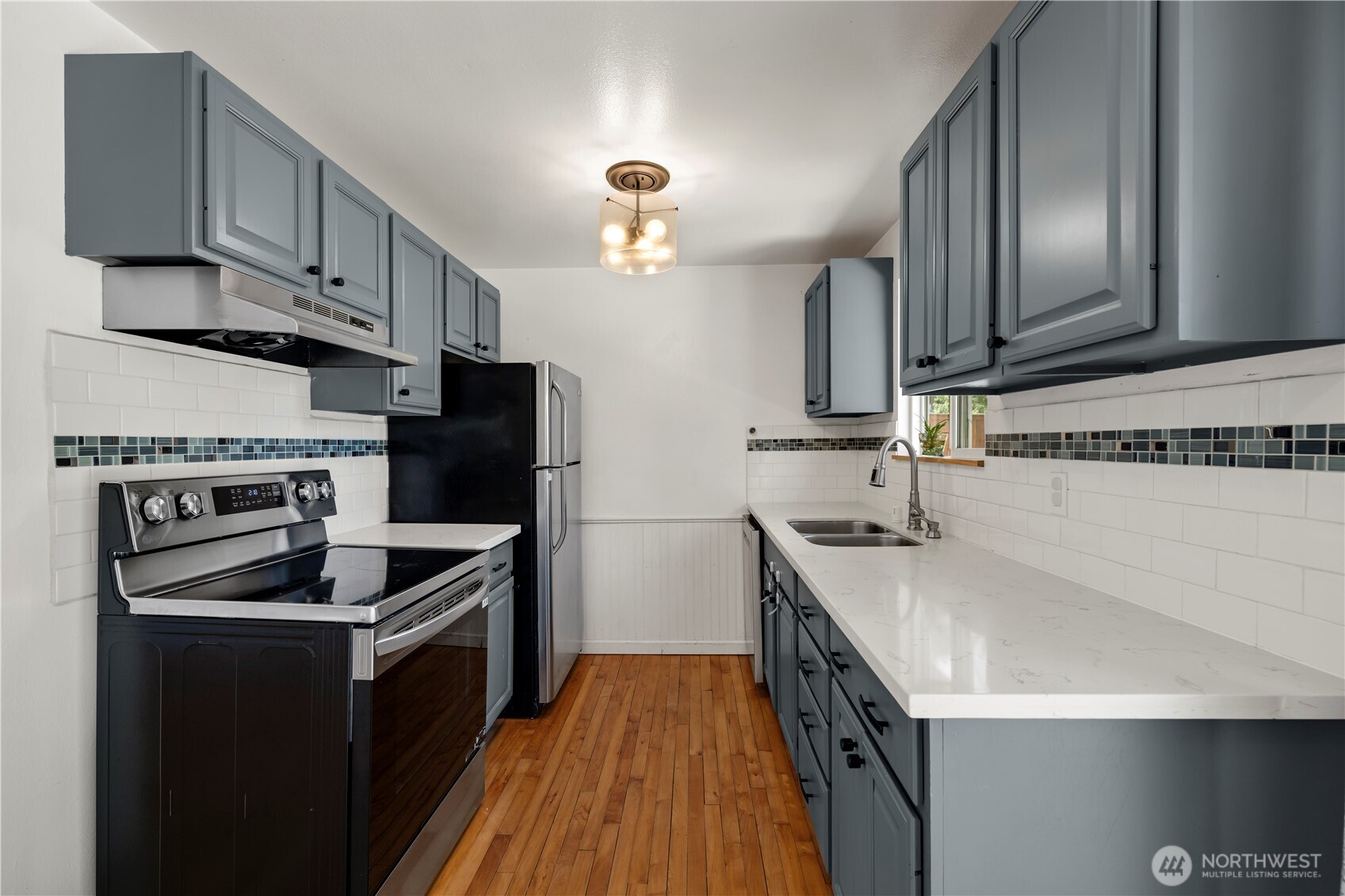 2115 140th Place Property Photo 10