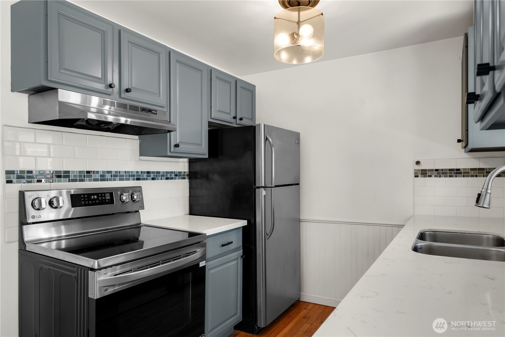 2115 140th Place Property Photo 12