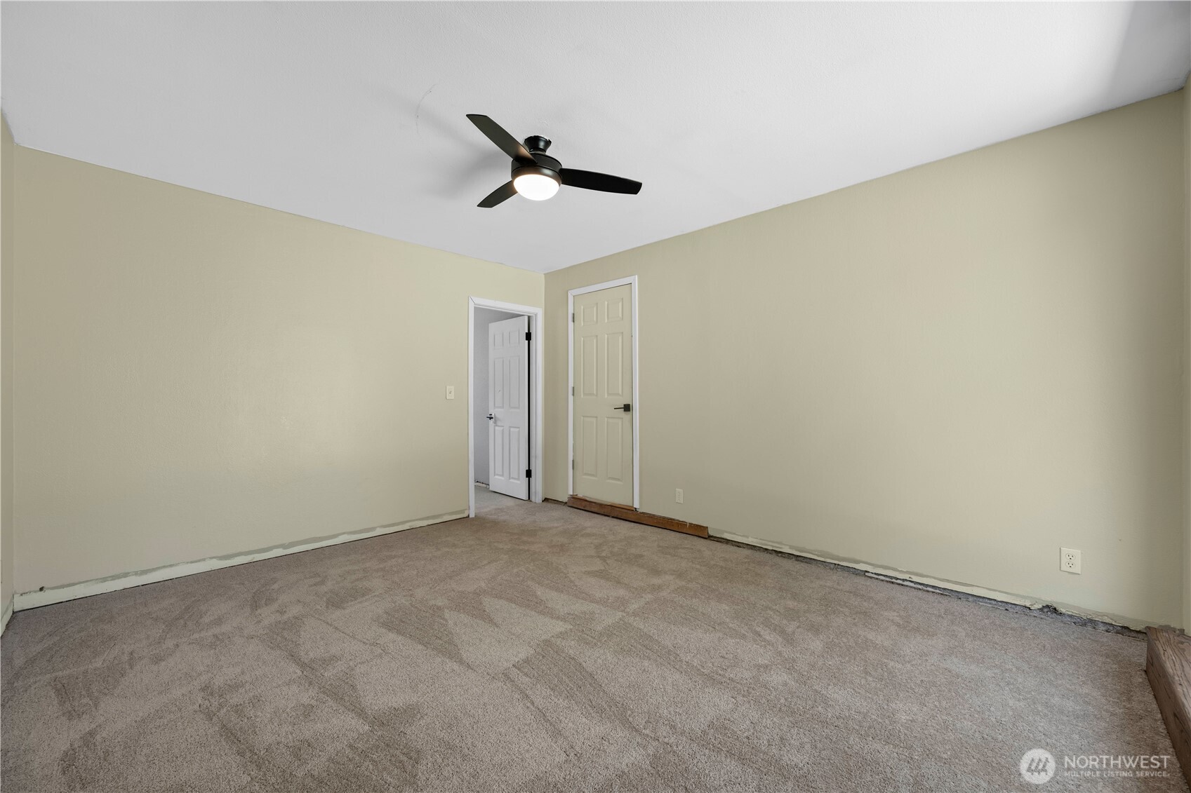 2115 140th Place Property Photo 17