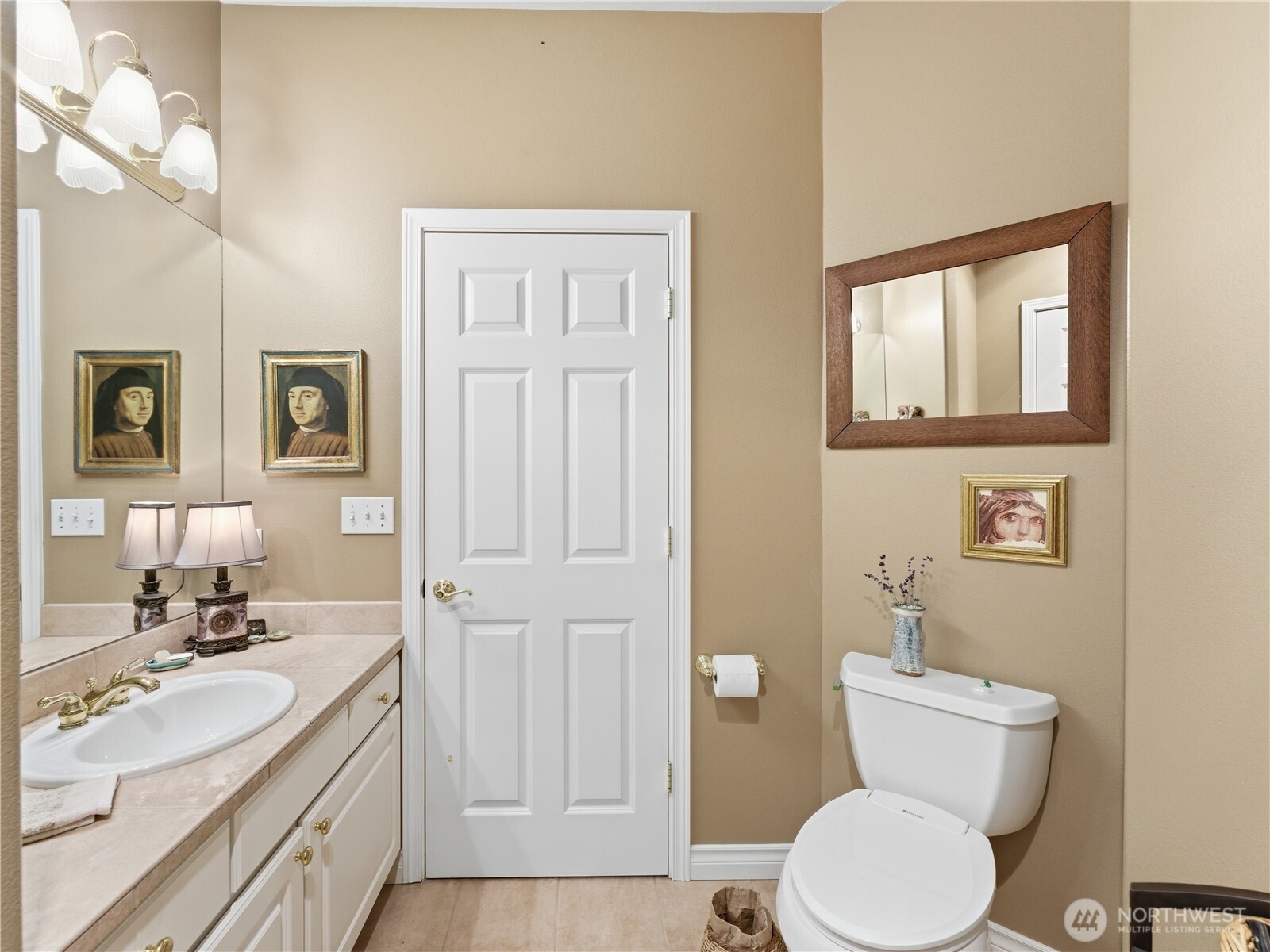 2070 Maiden Lane Property Photo 9