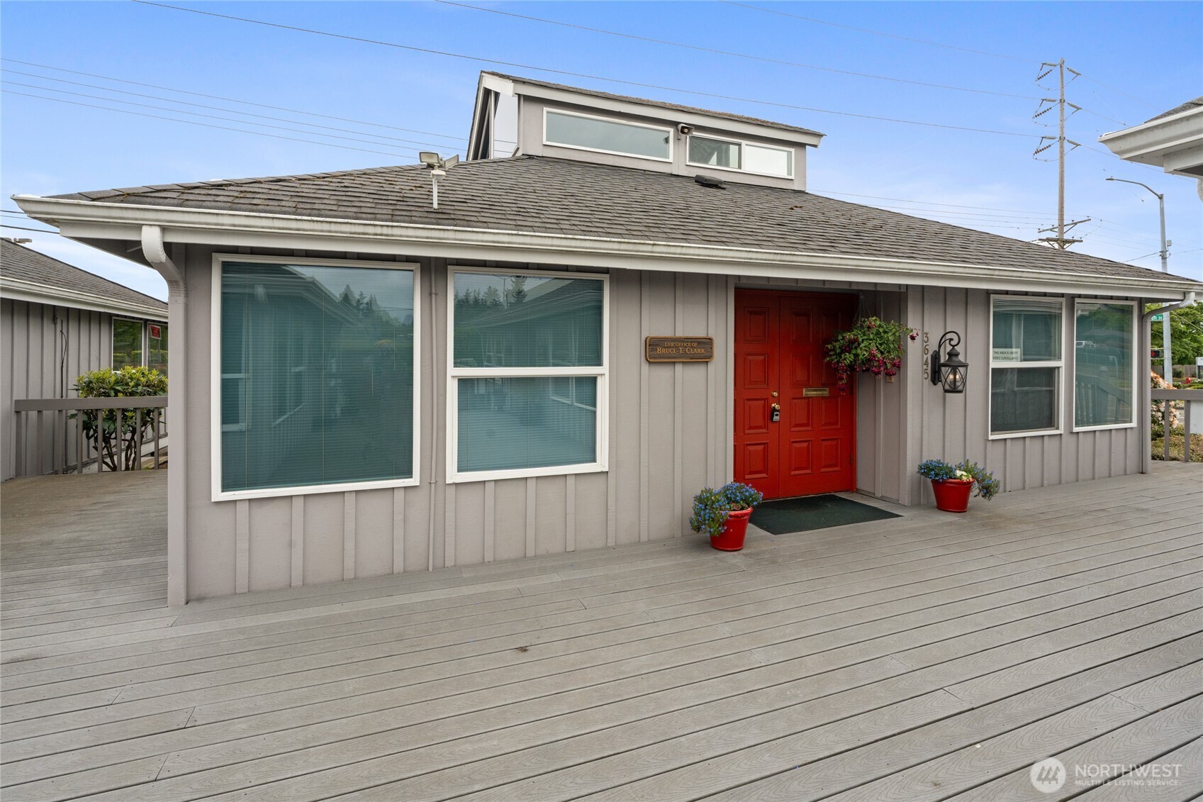 3645 N Pearl Street B Property Photo 2