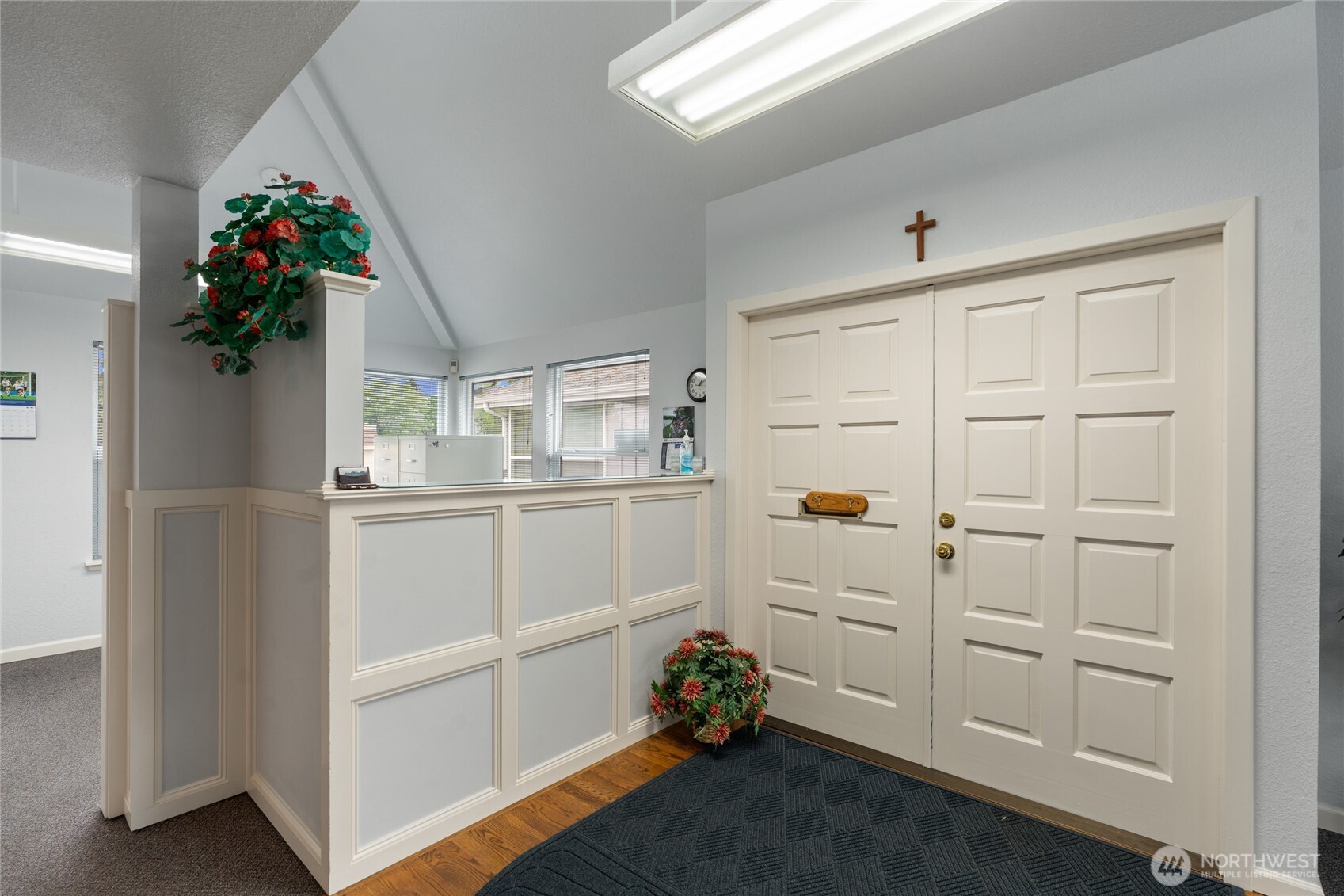 3645 N Pearl Street B Property Photo 6