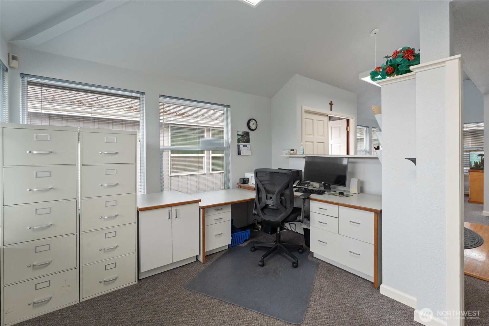 3645 N Pearl Street B Property Photo 8