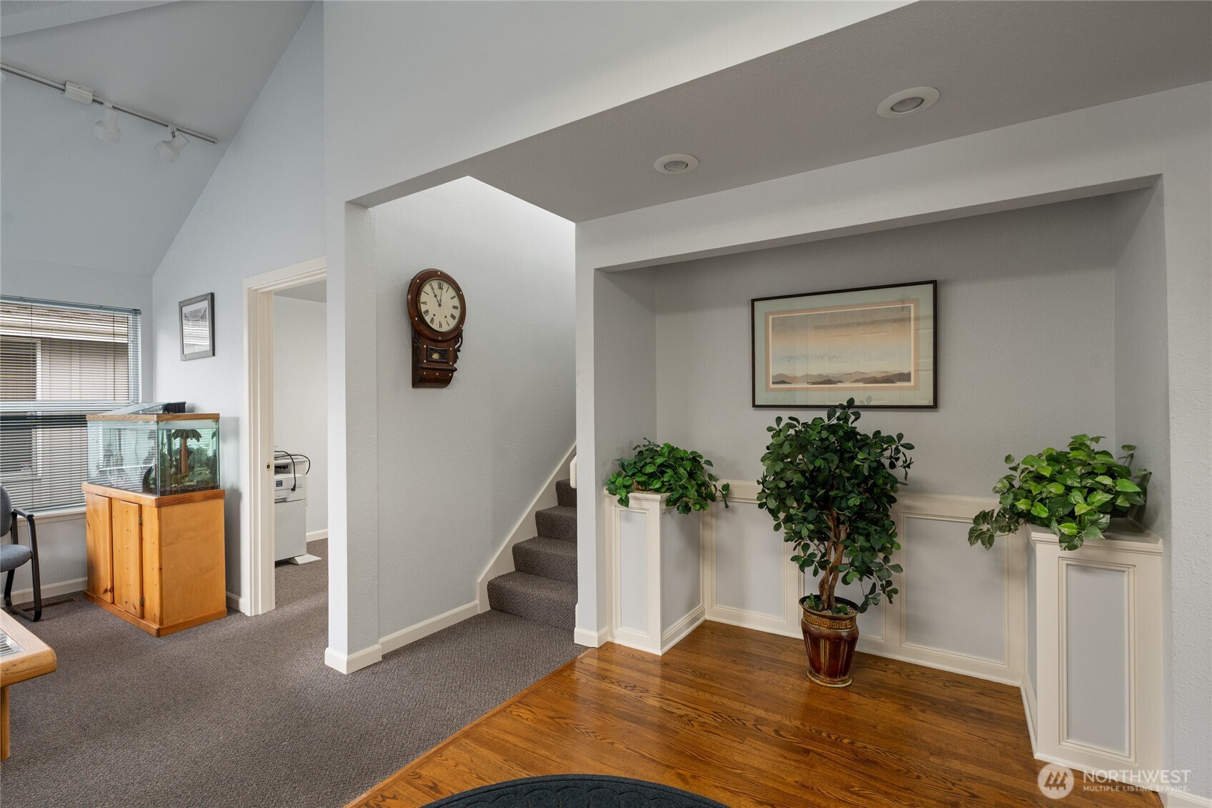 3645 N Pearl Street B Property Photo 29