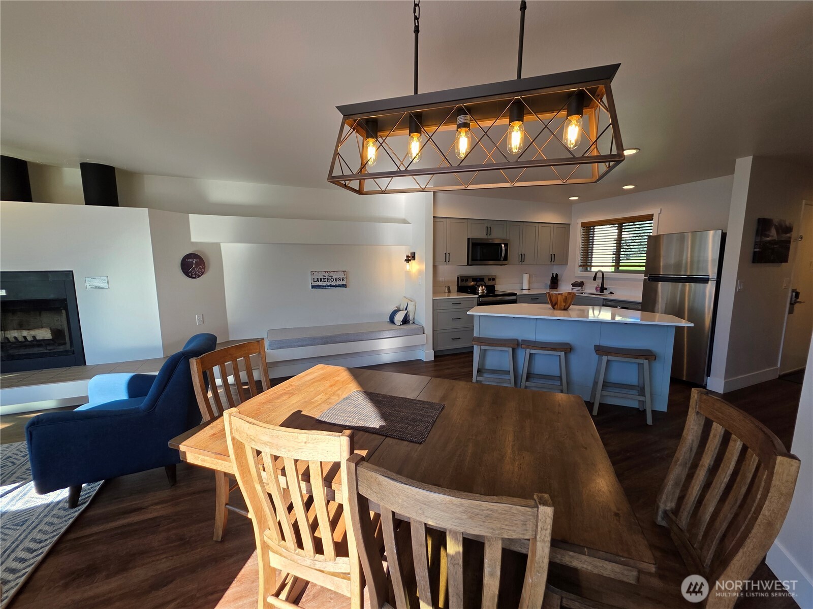1 Lodge 640-m Property Photo 8