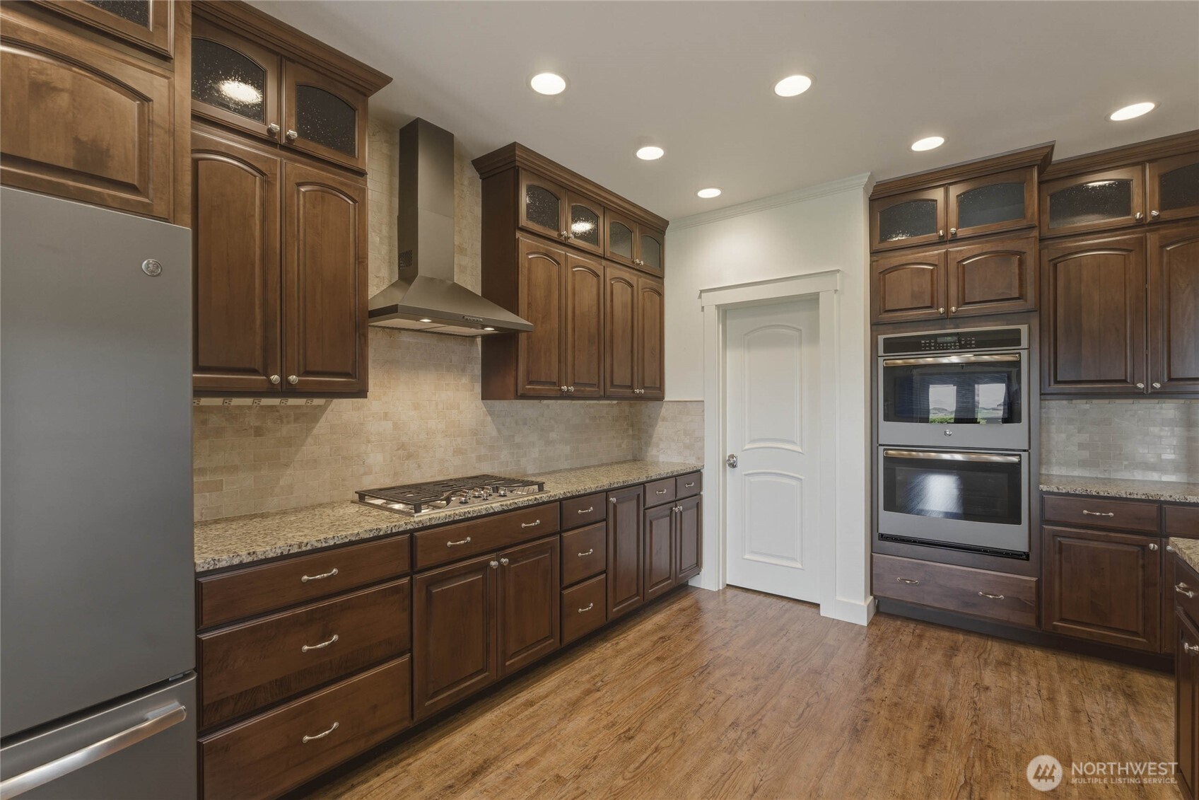 726 L Street Property Photo 13