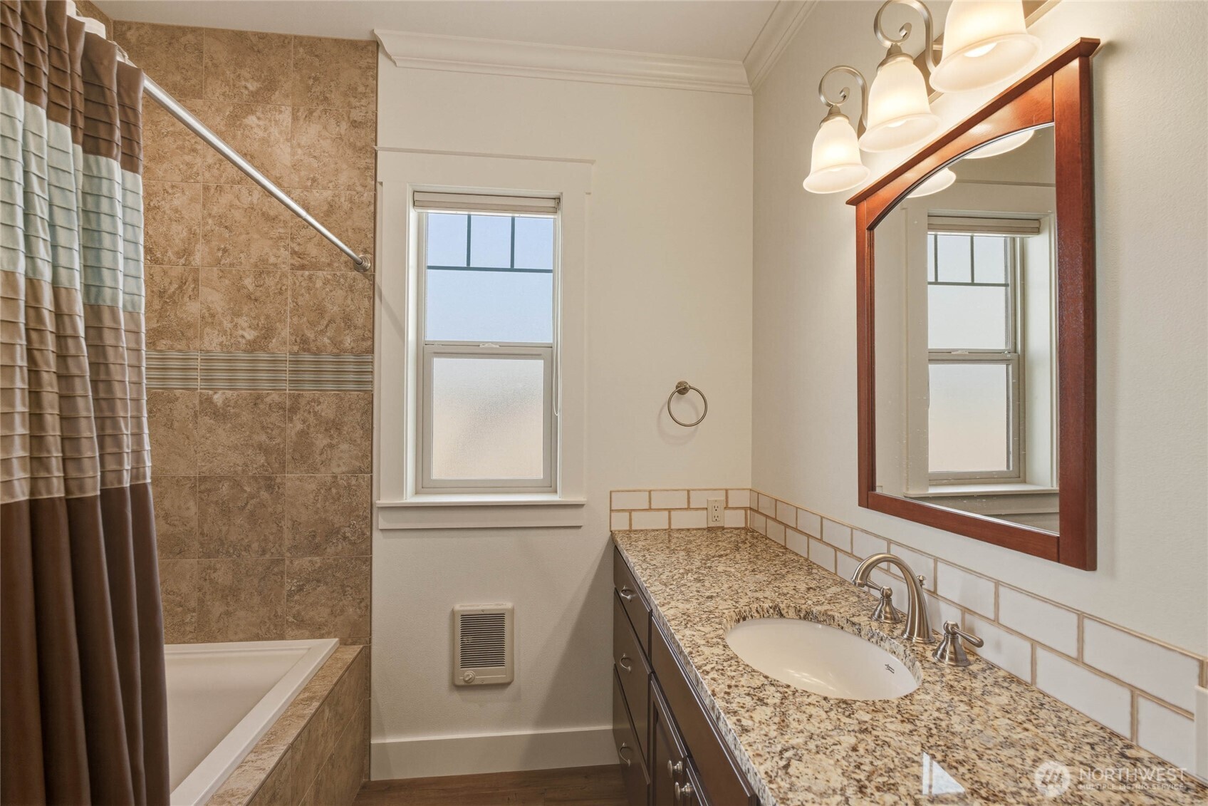 726 L Street Property Photo 32