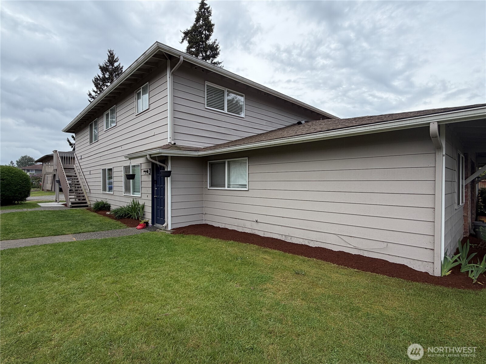 1262 Cedar Avenue 1-4 Property Photo 3