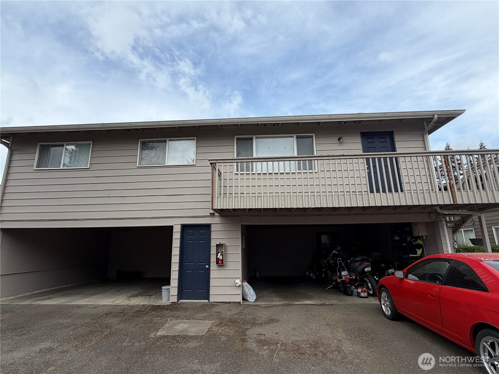 1262 Cedar Avenue 1-4 Property Photo 4
