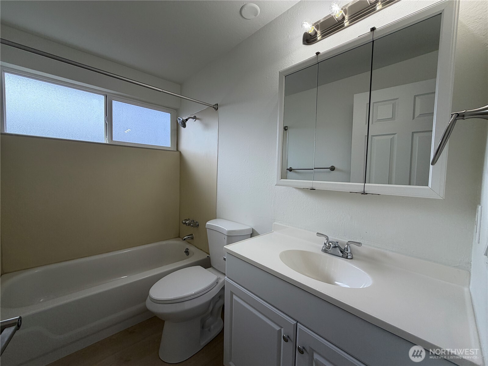 1262 Cedar Avenue 1-4 Property Photo 12