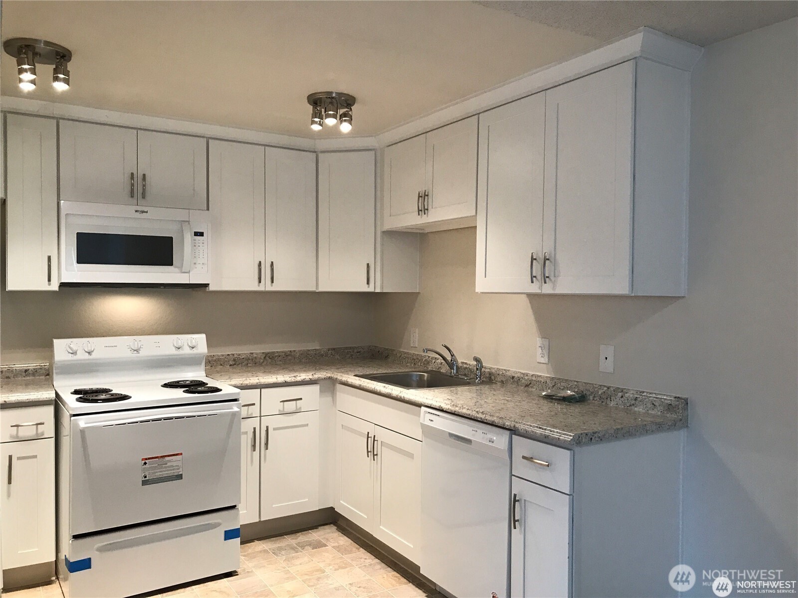 1262 Cedar Avenue 1-4 Property Photo 15