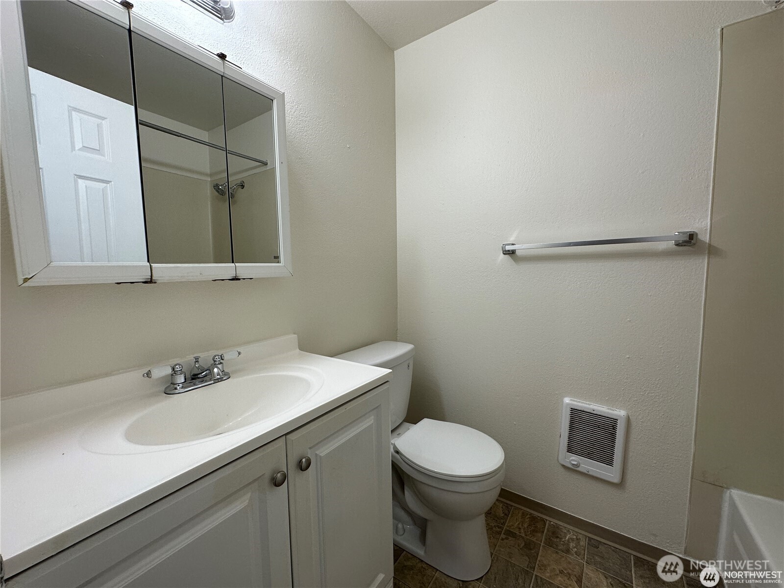 1262 Cedar Avenue 1-4 Property Photo 18