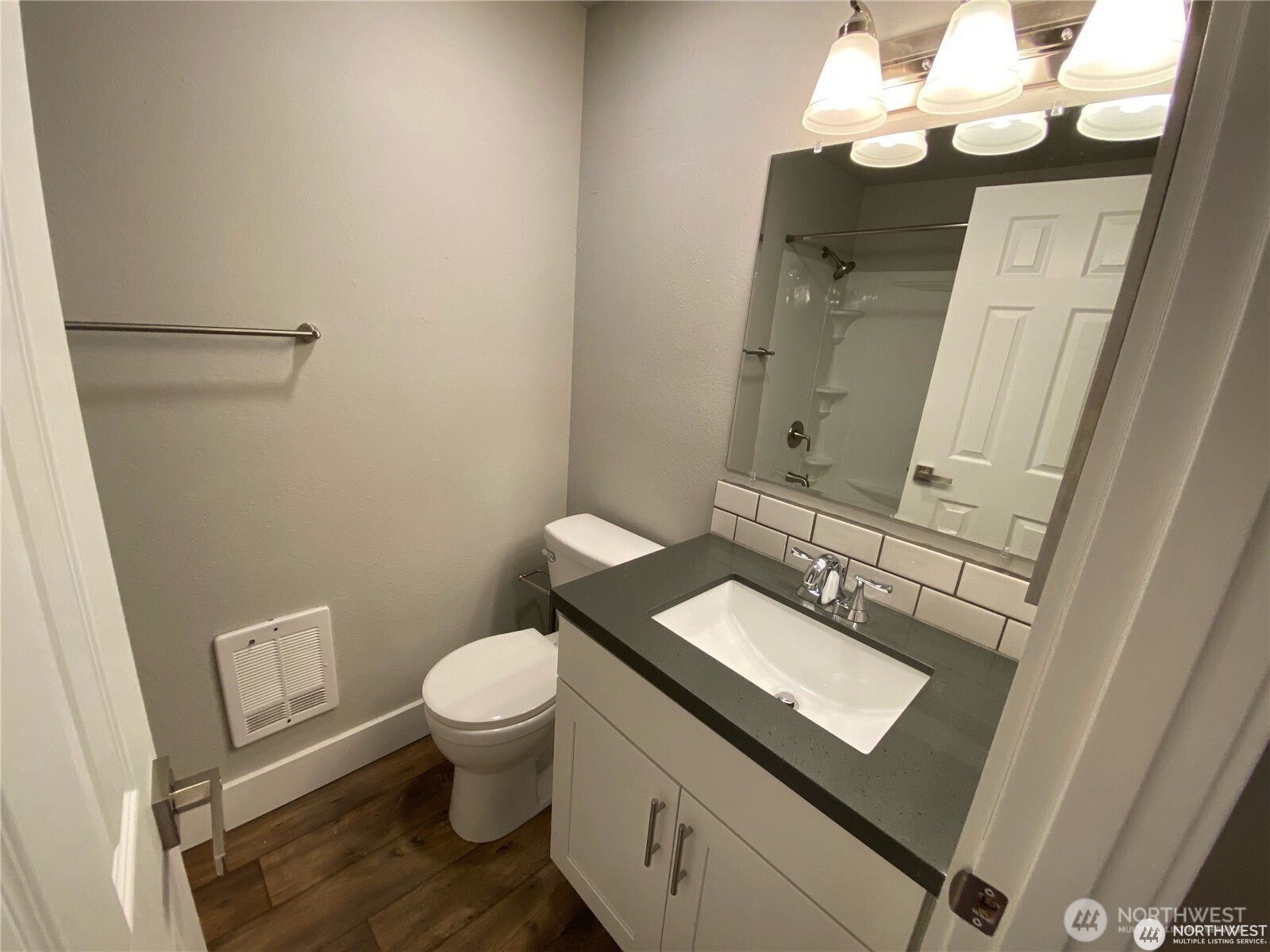 1262 Cedar Avenue 1-4 Property Photo 27