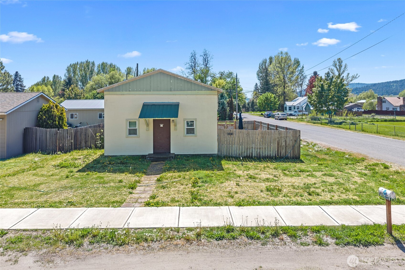 915 W Main / 101 S West St Property Photo 30
