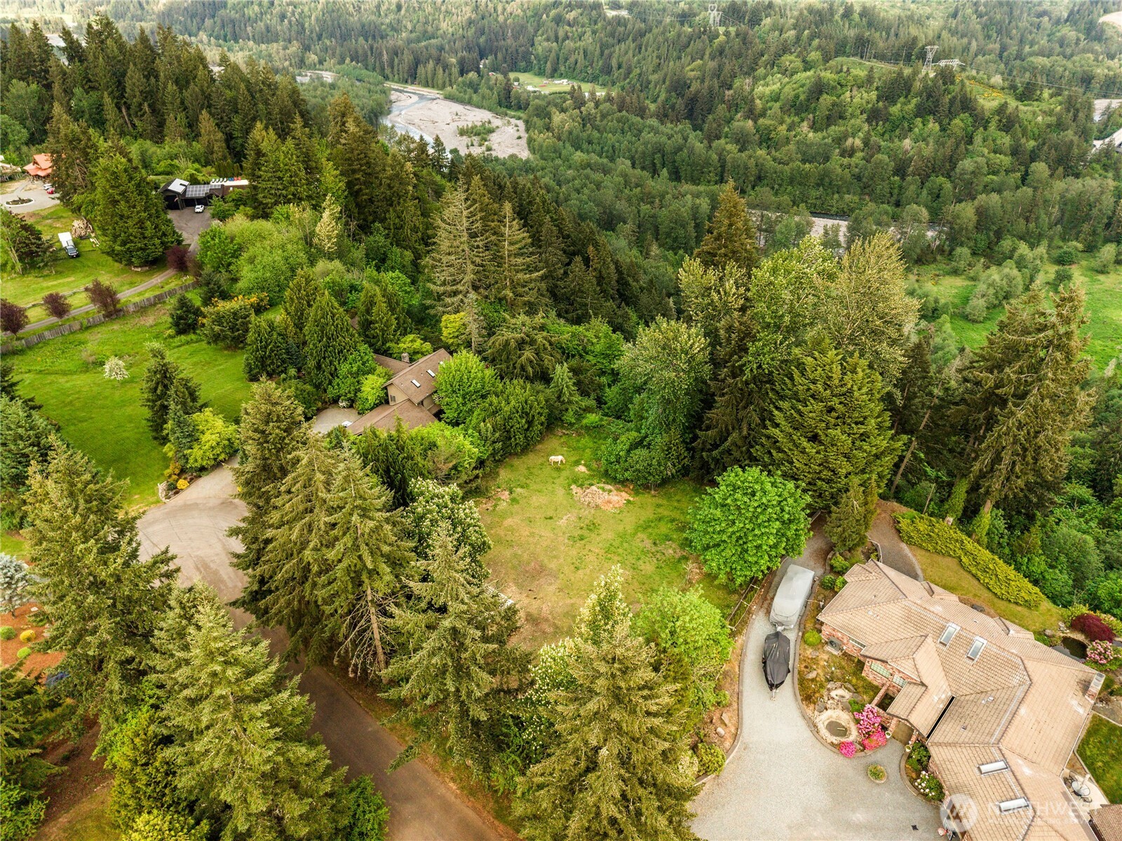 23519 Rim Road Property Photo 13