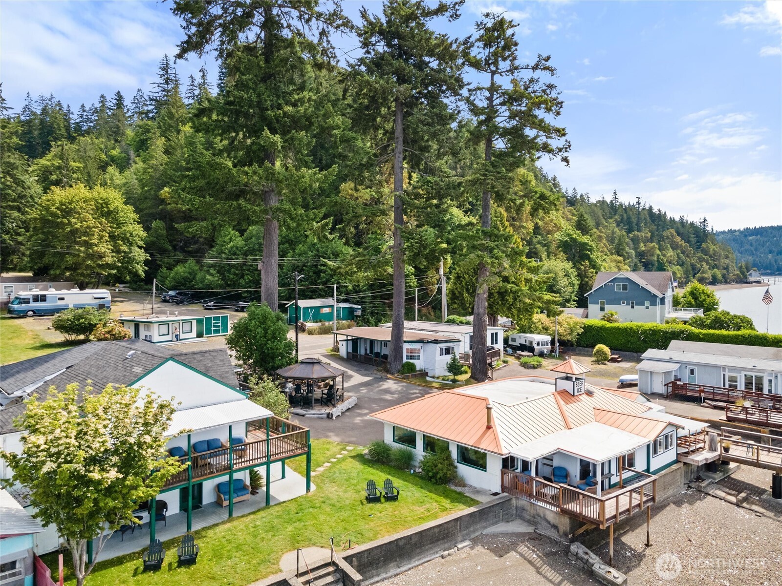 15781 Ne North Shore Road Property Photo 4