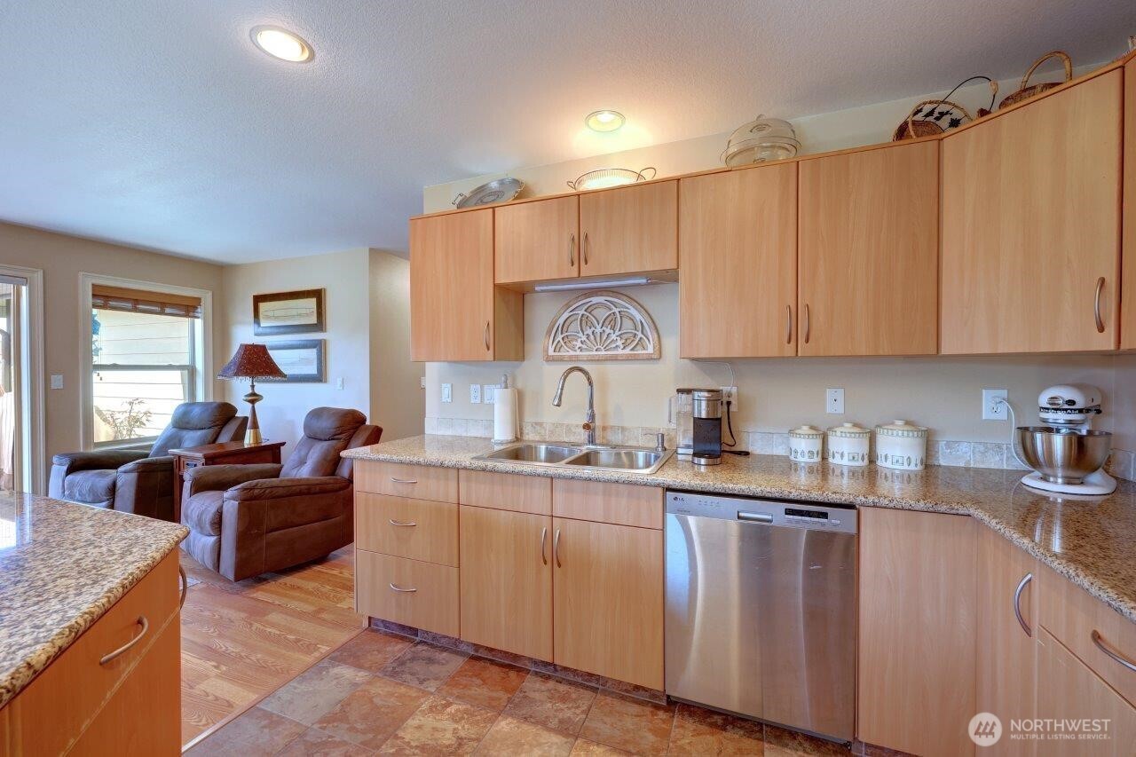 33007 G Place Property Photo 11